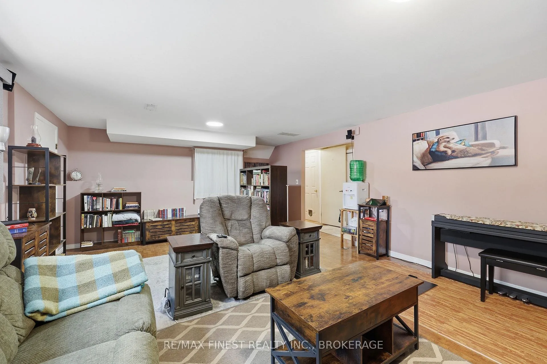 Photo 37 of 888 Sandringham Place, Kingston, North of Taylor-Kidd Blvd — HOMEH