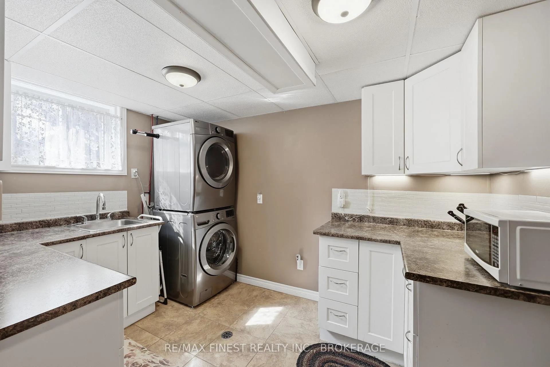 Photo 38 of 888 Sandringham Place, Kingston, North of Taylor-Kidd Blvd — HOMEH