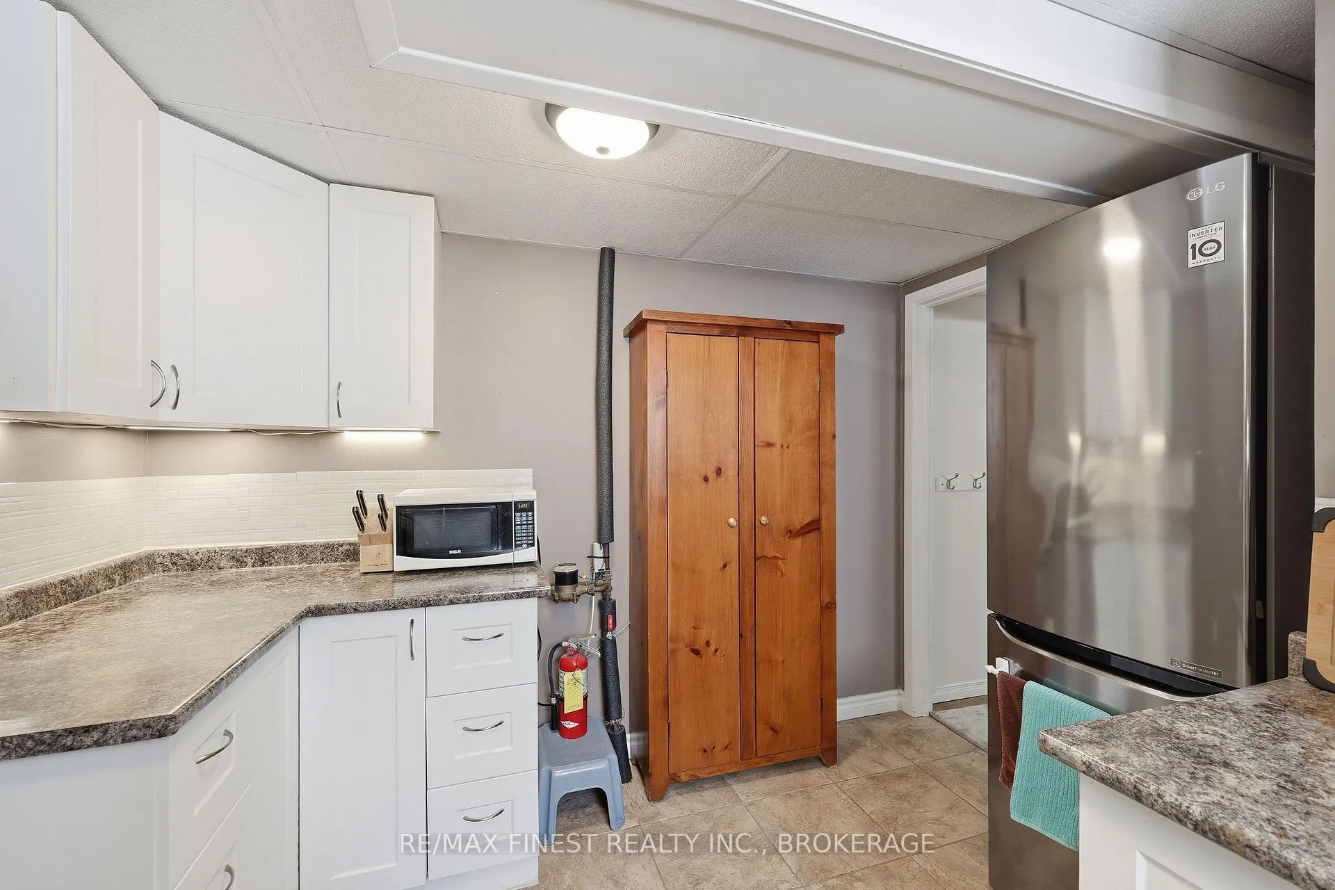 Photo 39 of 888 Sandringham Place, Kingston, North of Taylor-Kidd Blvd — HOMEH