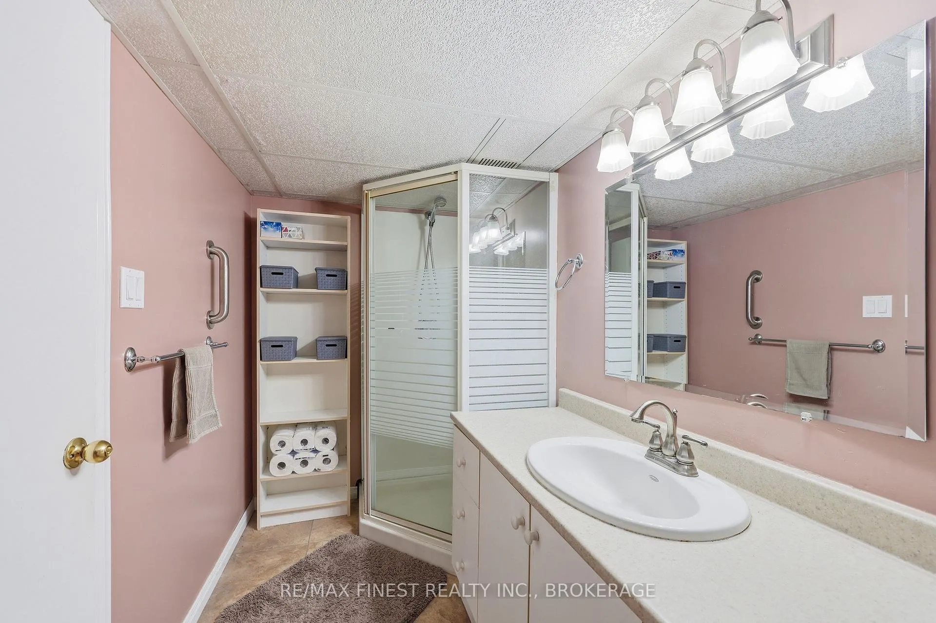 Photo 40 of 888 Sandringham Place, Kingston, North of Taylor-Kidd Blvd — HOMEH