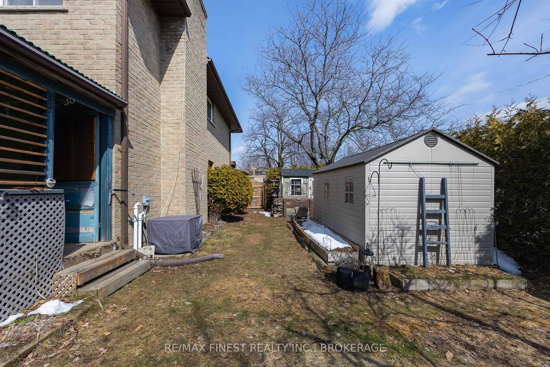 Photo 48 of 888 Sandringham Place, Kingston, North of Taylor-Kidd Blvd — HOMEH