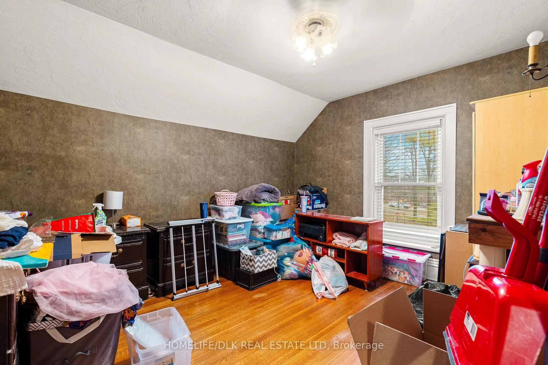 Photo 20 of 97 Orchard Street, Brockville — HOMEH