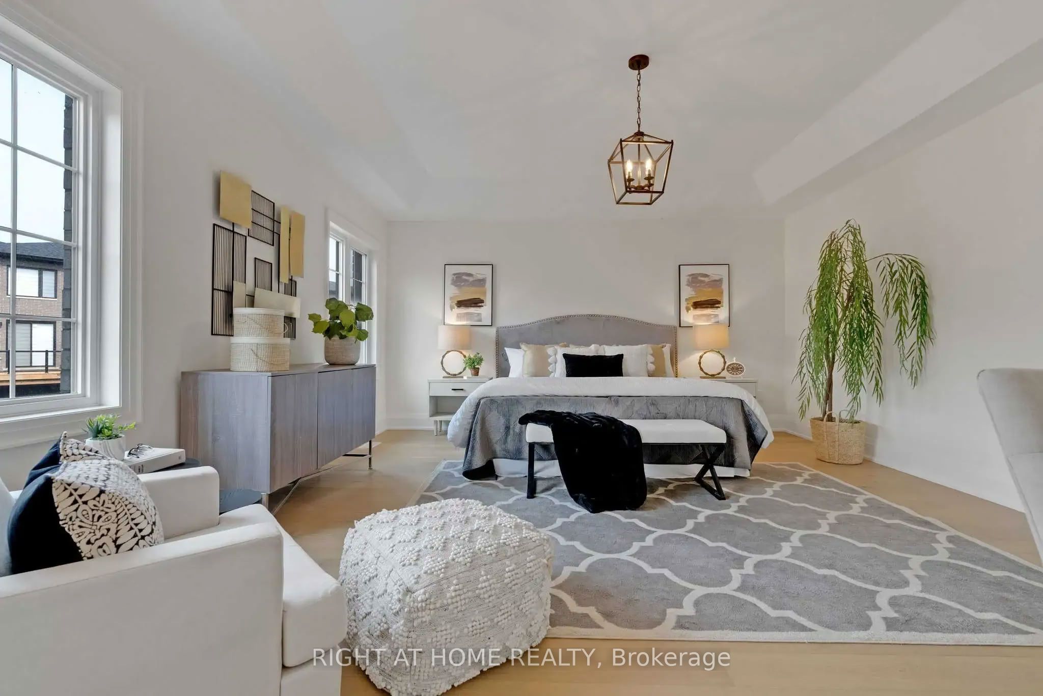 Photo 20 of 135 Courvier Crescent, Clarington, Bowmanville — HOMEH