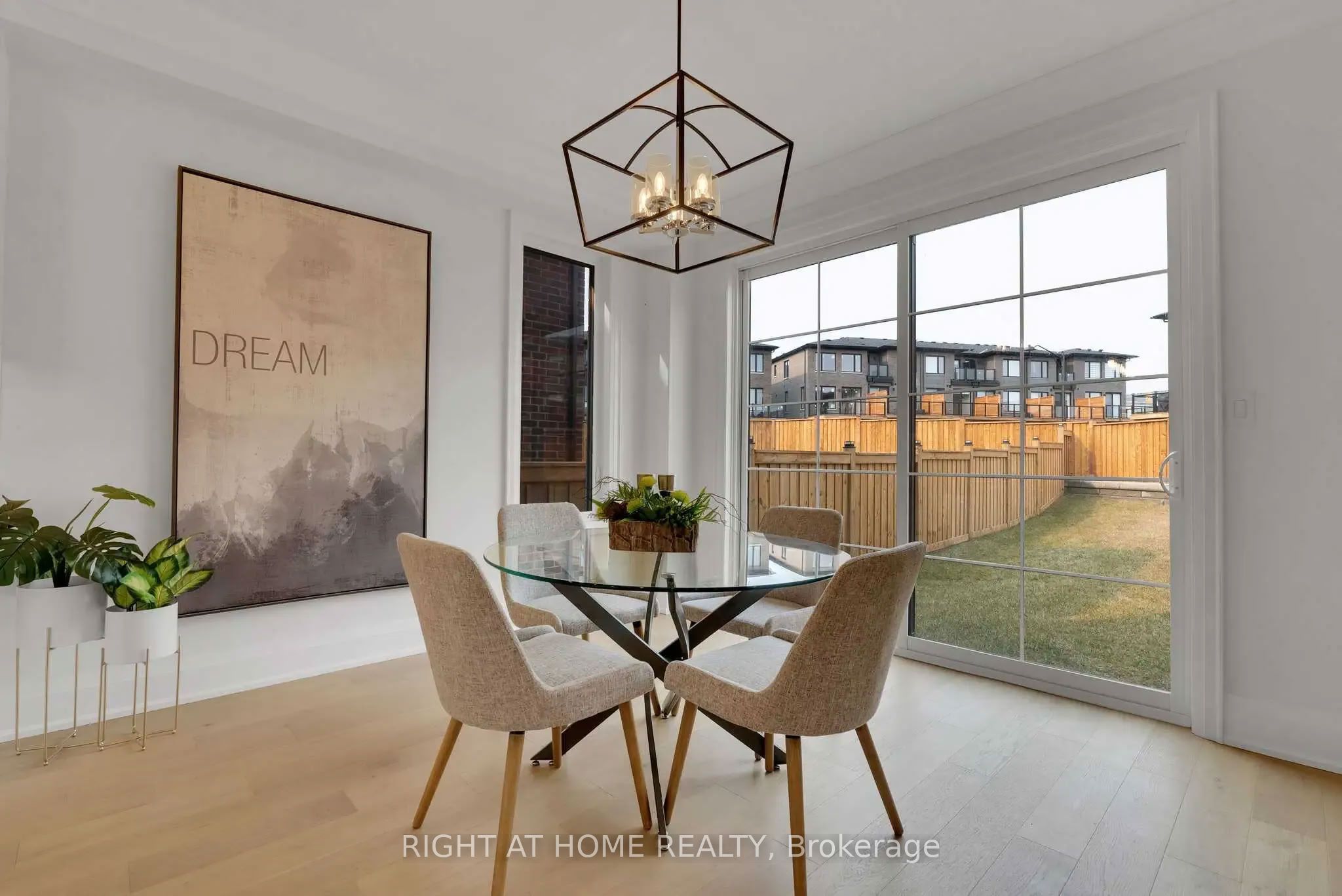 Photo 13 of 135 Courvier Crescent, Clarington, Bowmanville — HOMEH