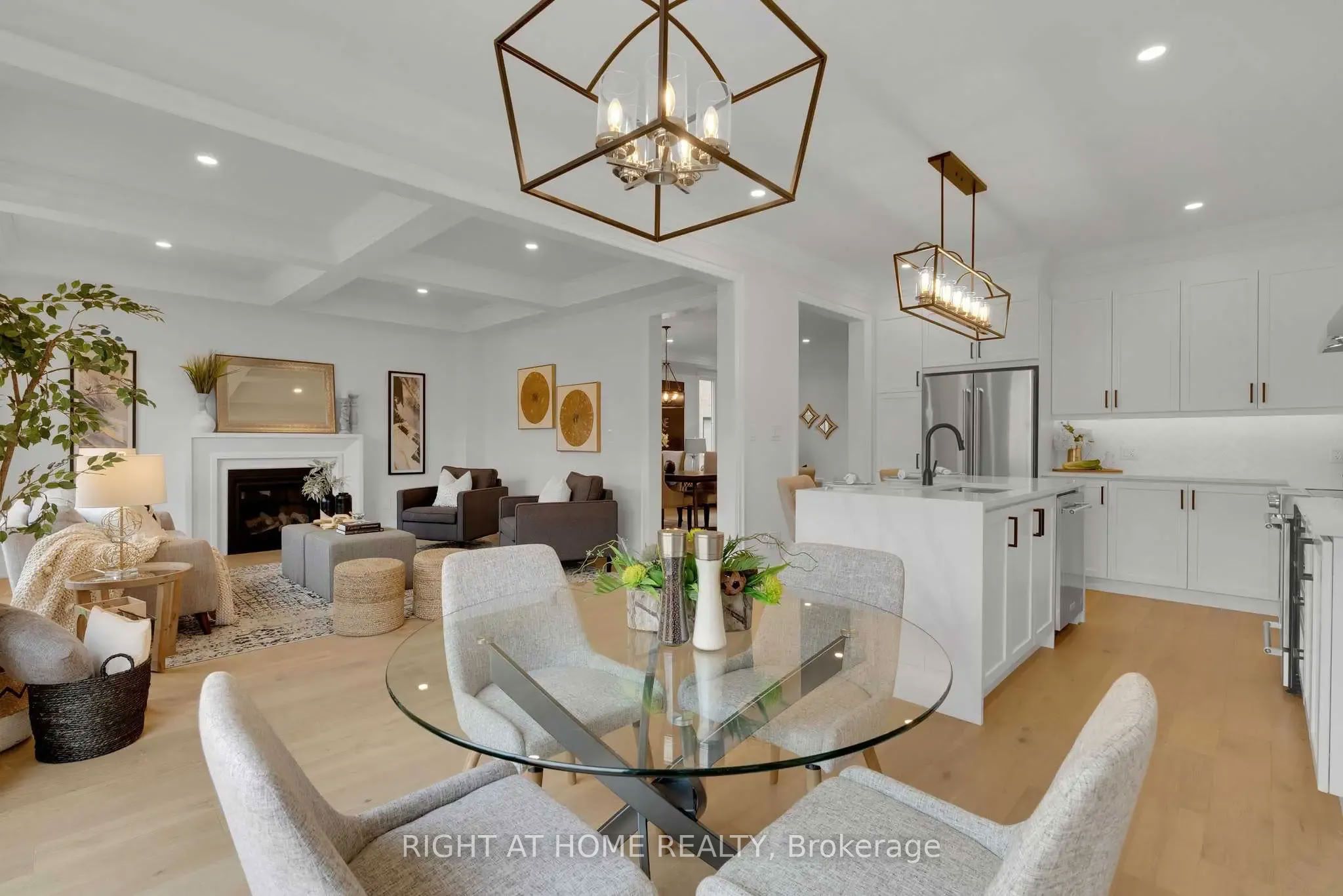 Photo 14 of 135 Courvier Crescent, Clarington, Bowmanville — HOMEH