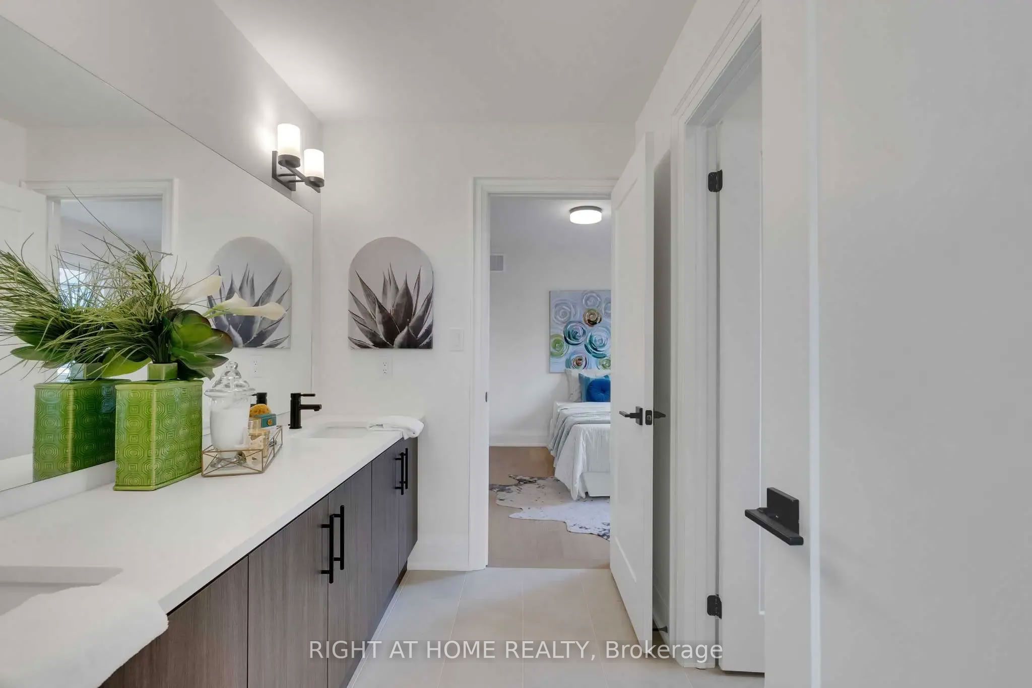 Photo 30 of 135 Courvier Crescent, Clarington, Bowmanville — HOMEH