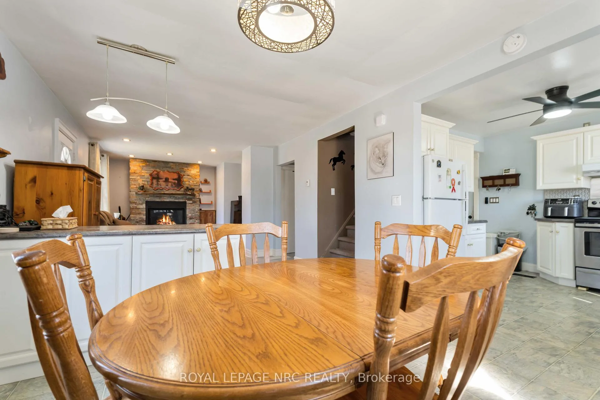 Photo 9 of 103 Clare Avenue, Port Colborne, Sugarloaf — HOMEH
