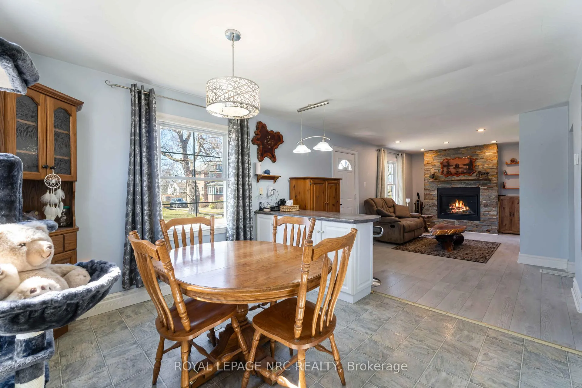 Photo 10 of 103 Clare Avenue, Port Colborne, Sugarloaf — HOMEH