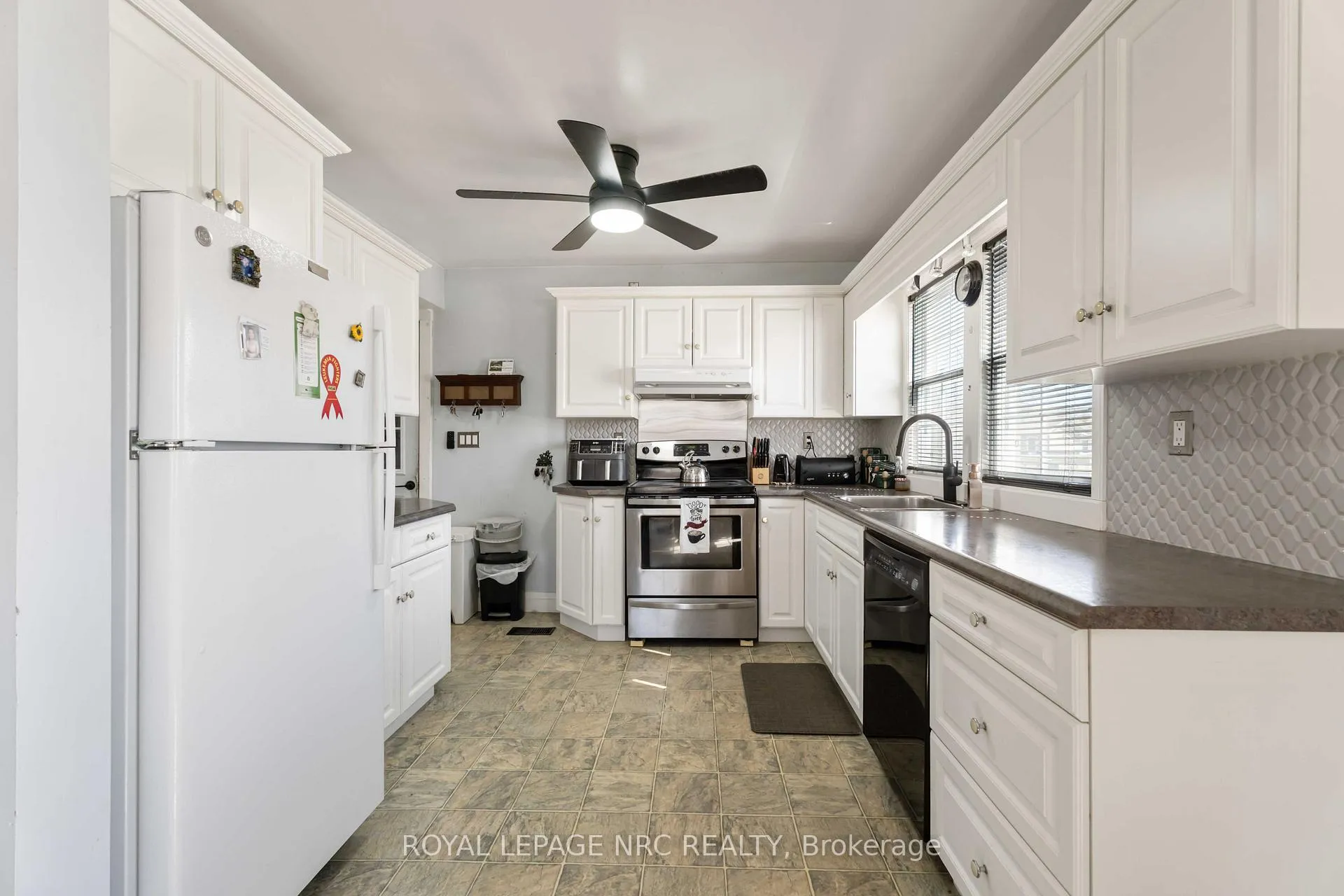 Photo 11 of 103 Clare Avenue, Port Colborne, Sugarloaf — HOMEH