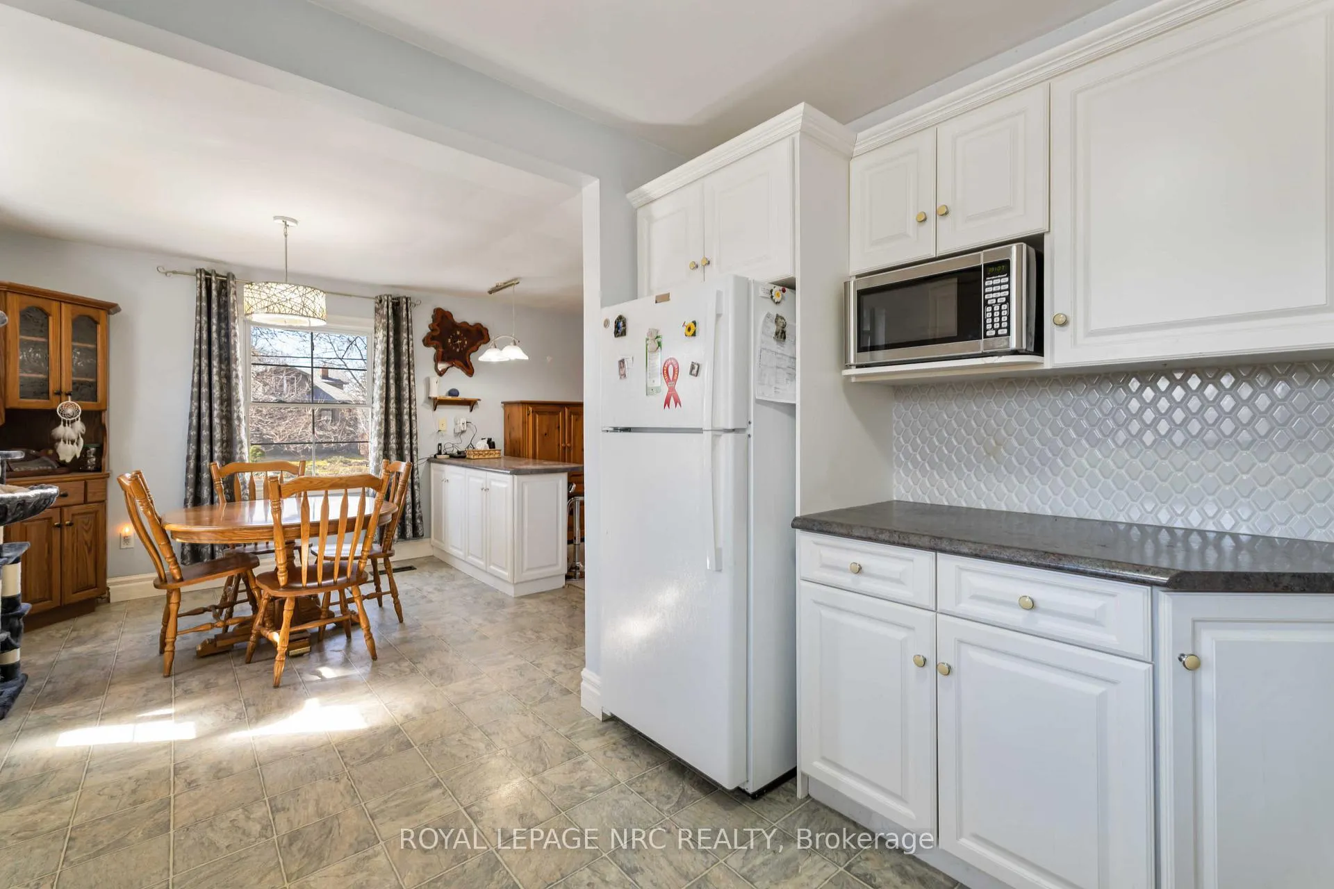 Photo 12 of 103 Clare Avenue, Port Colborne, Sugarloaf — HOMEH