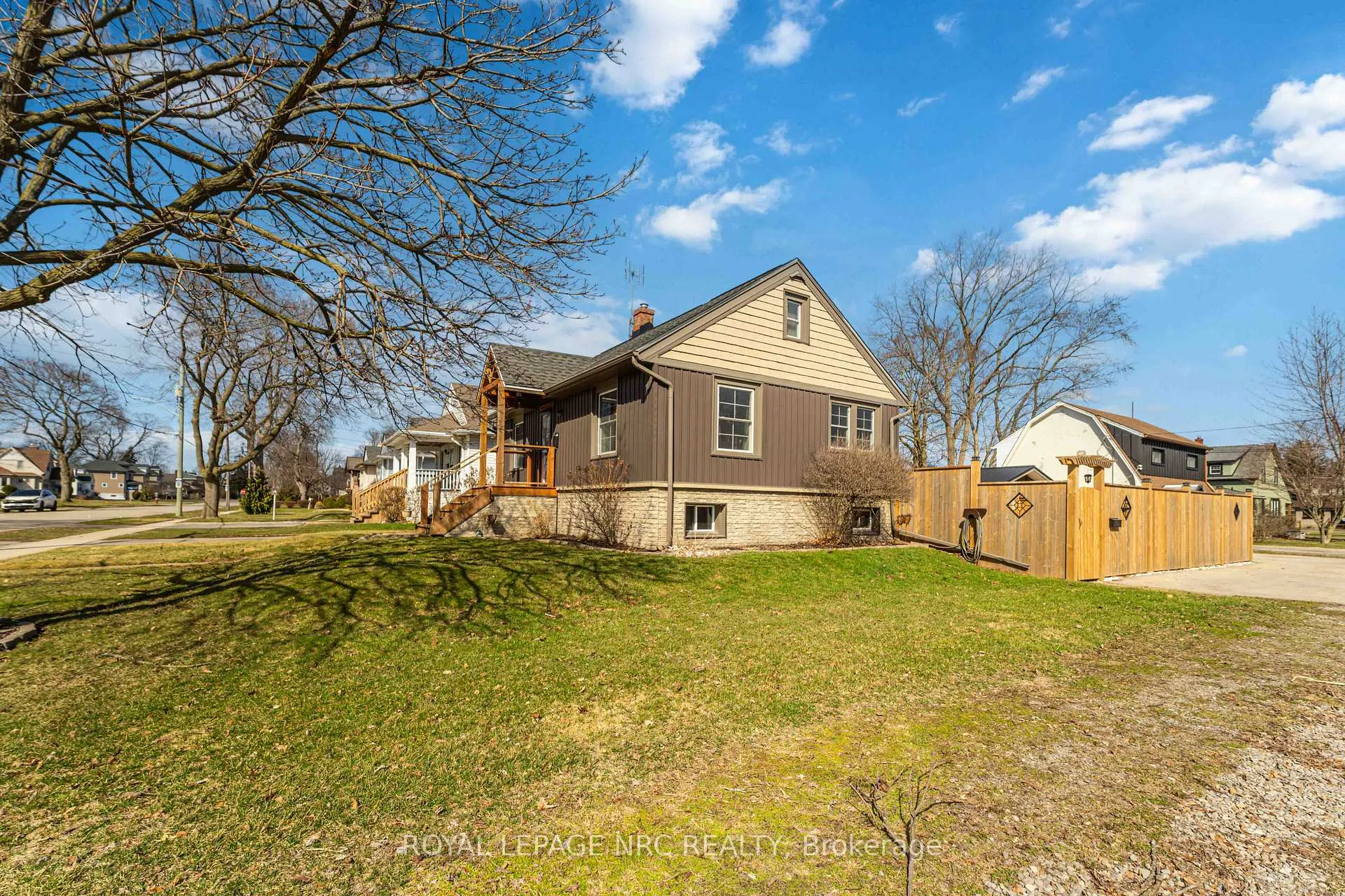 Photo 41 of 103 Clare Avenue, Port Colborne, Sugarloaf — HOMEH