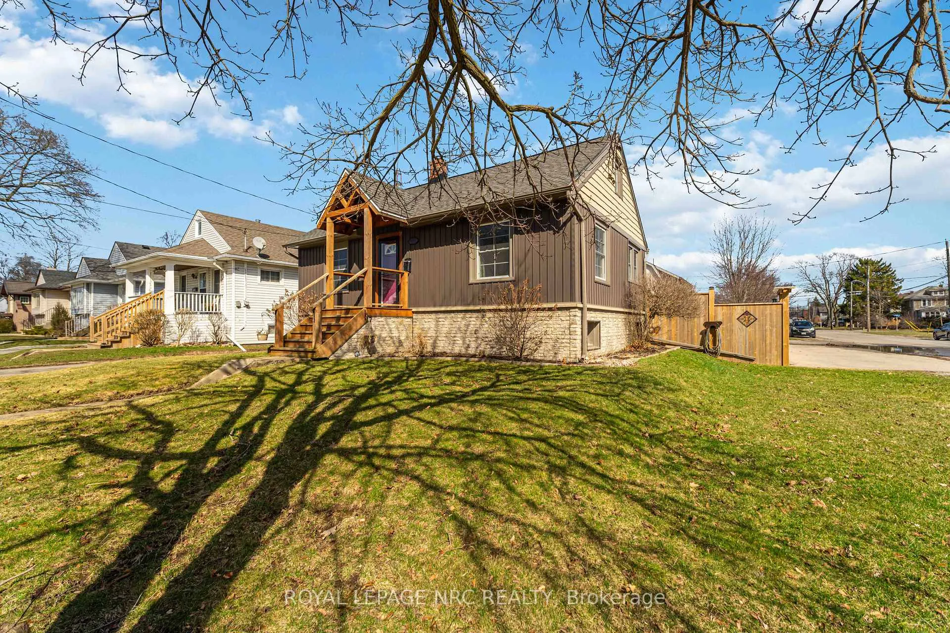 Photo 50 of 103 Clare Avenue, Port Colborne, Sugarloaf — HOMEH