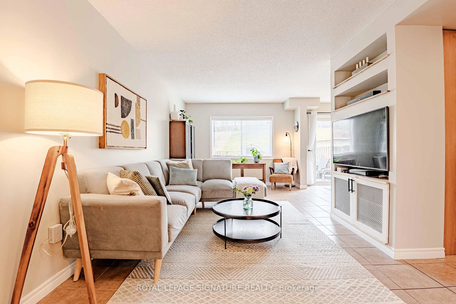 Photo 5 of 22 Curzon Crescent, Guelph, Willow West/Sugarbush/West Acres — HOMEH