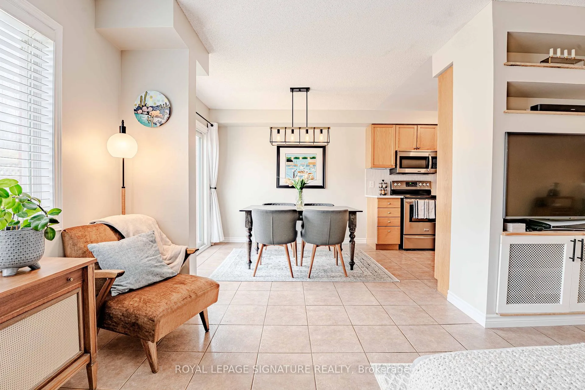 Photo 9 of 22 Curzon Crescent, Guelph, Willow West/Sugarbush/West Acres — HOMEH