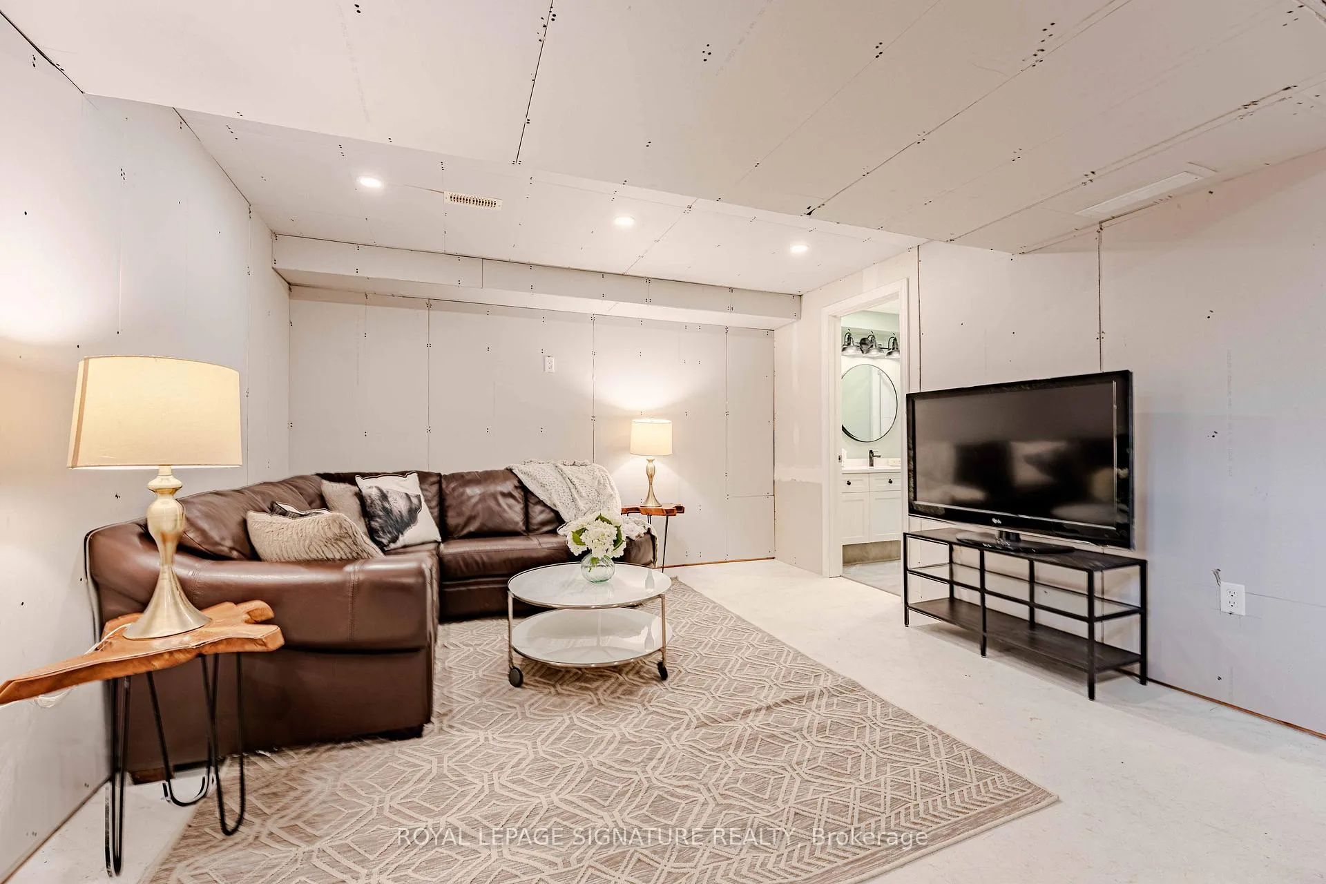 Photo 30 of 22 Curzon Crescent, Guelph, Willow West/Sugarbush/West Acres — HOMEH