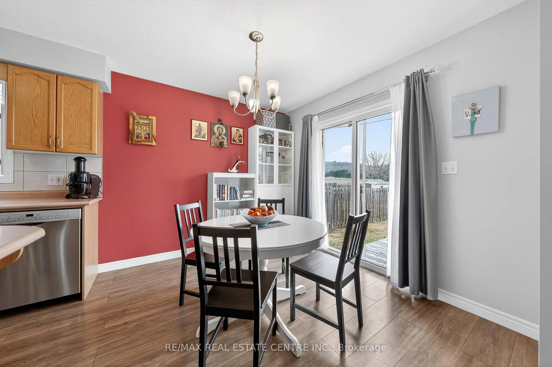Photo 8 of 114 Stiefelmeyer Crescent, Wilmot — HOMEH