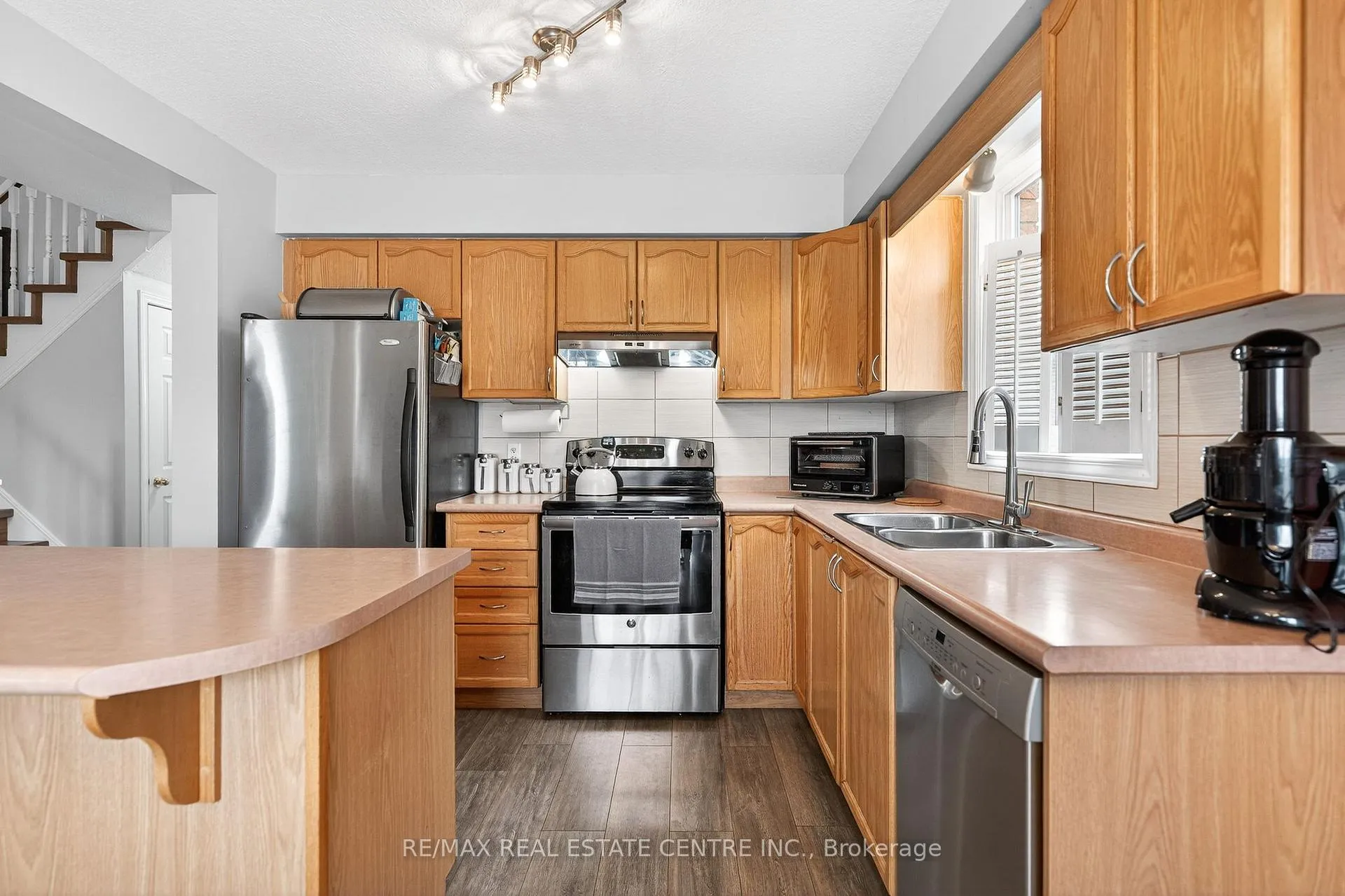 Photo 12 of 114 Stiefelmeyer Crescent, Wilmot — HOMEH
