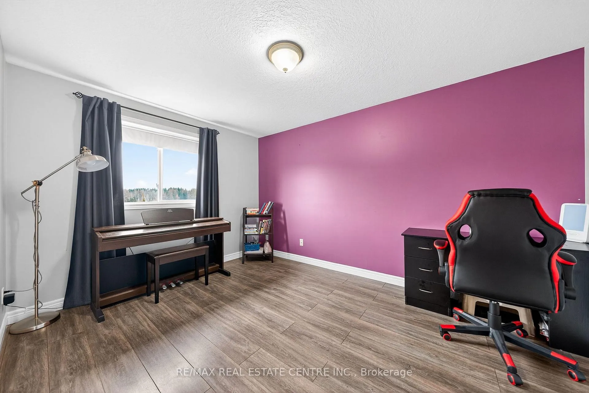 Photo 22 of 114 Stiefelmeyer Crescent, Wilmot — HOMEH