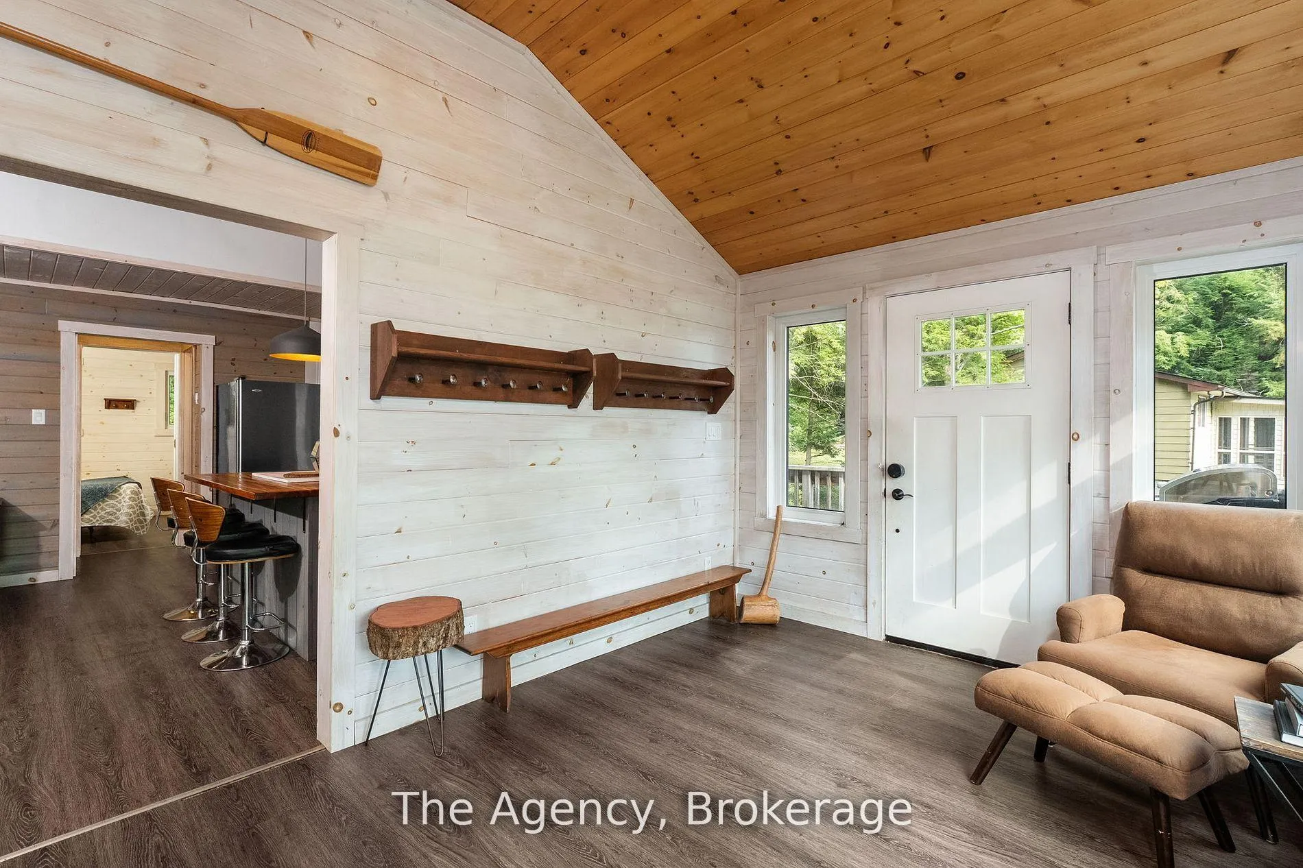 Photo 10 of 1032 Lakeshore Drive S, Bracebridge, Oakley — HOMEH