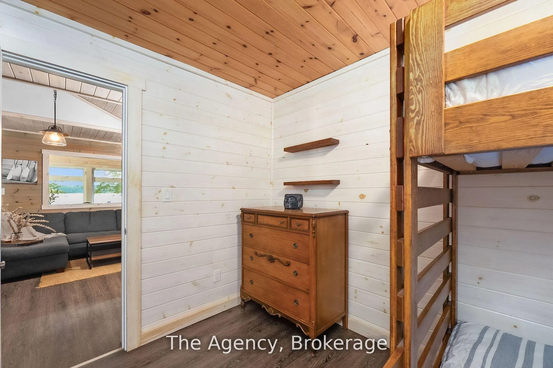 Photo 21 of 1032 Lakeshore Drive S, Bracebridge, Oakley — HOMEH