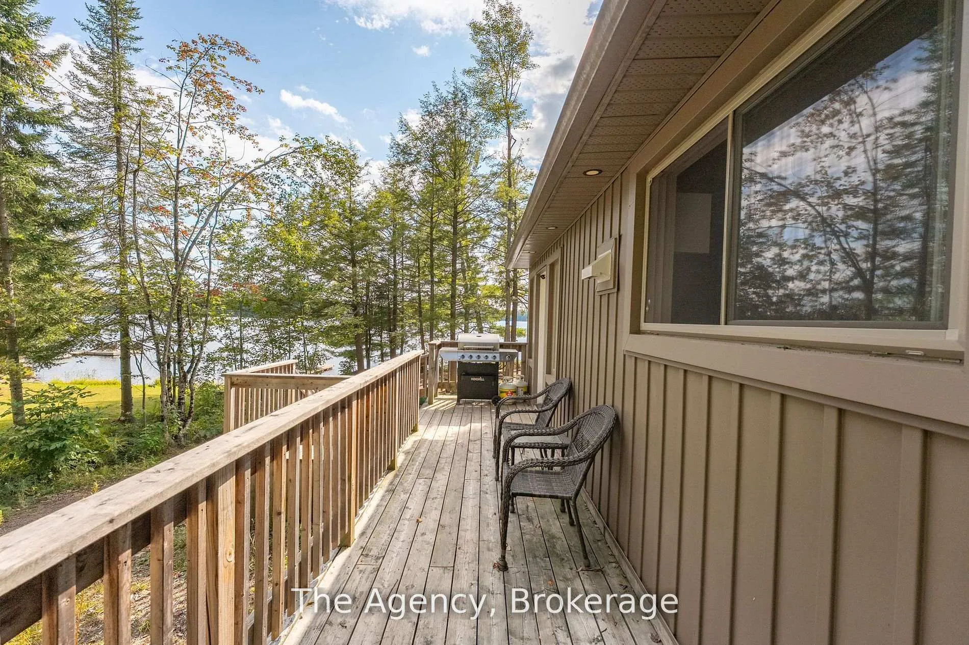 Photo 32 of 1032 Lakeshore Drive S, Bracebridge, Oakley — HOMEH