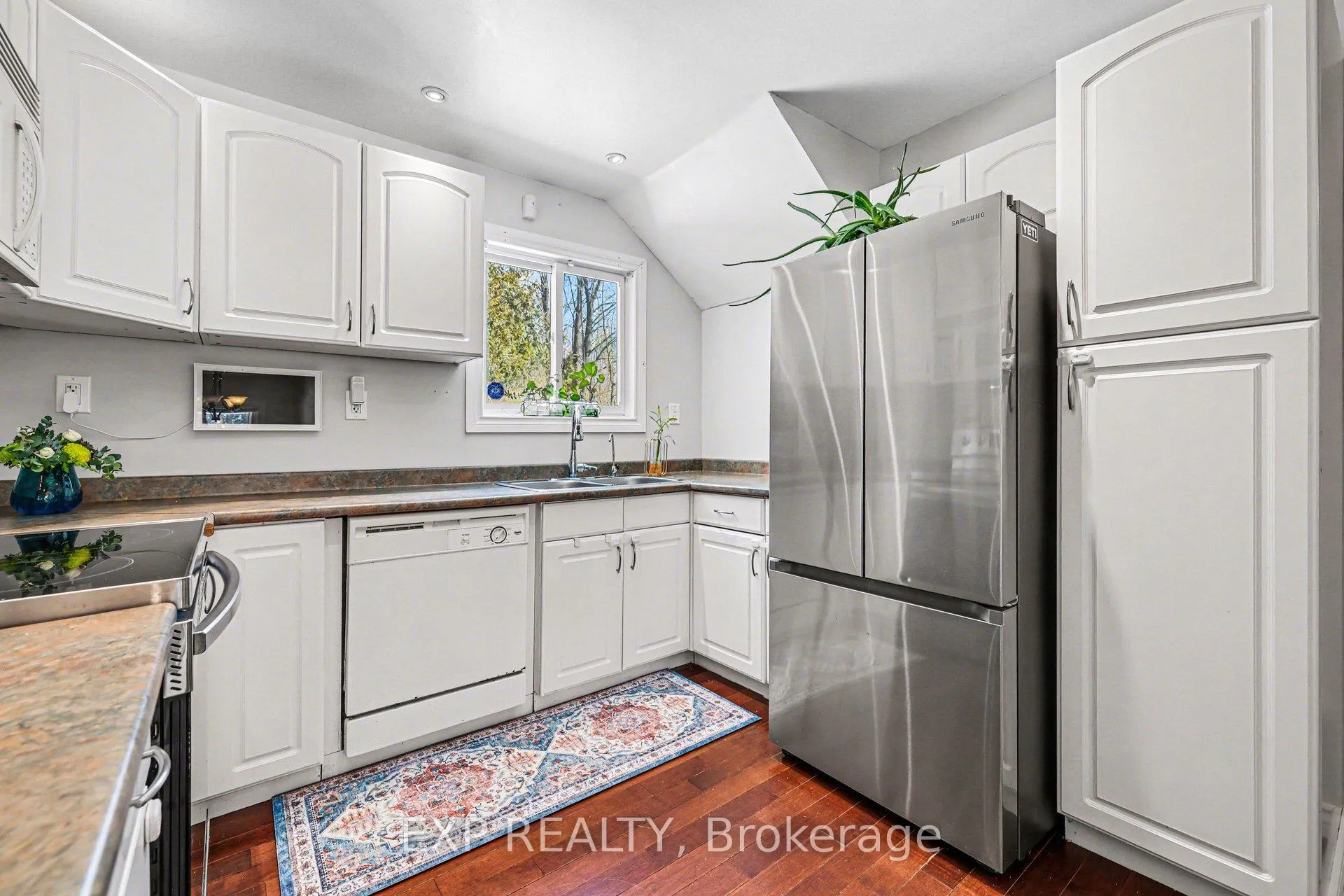 Photo 8 of 4250 511 Highway, Lanark Highlands, Lanark Highlands (Lanark) Twp — HOMEH