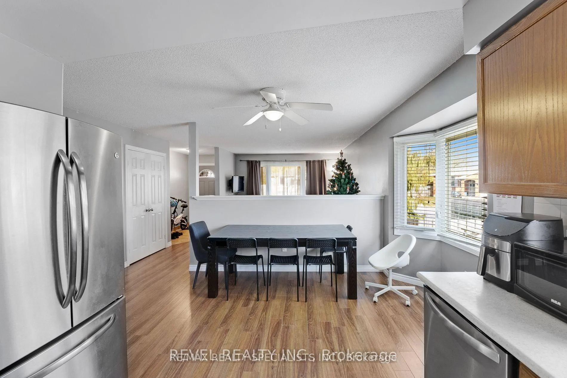 Photo 12 of Unit MAIN, 7658 Cavendish Drive, Niagara Falls, West Wood — HOMEH