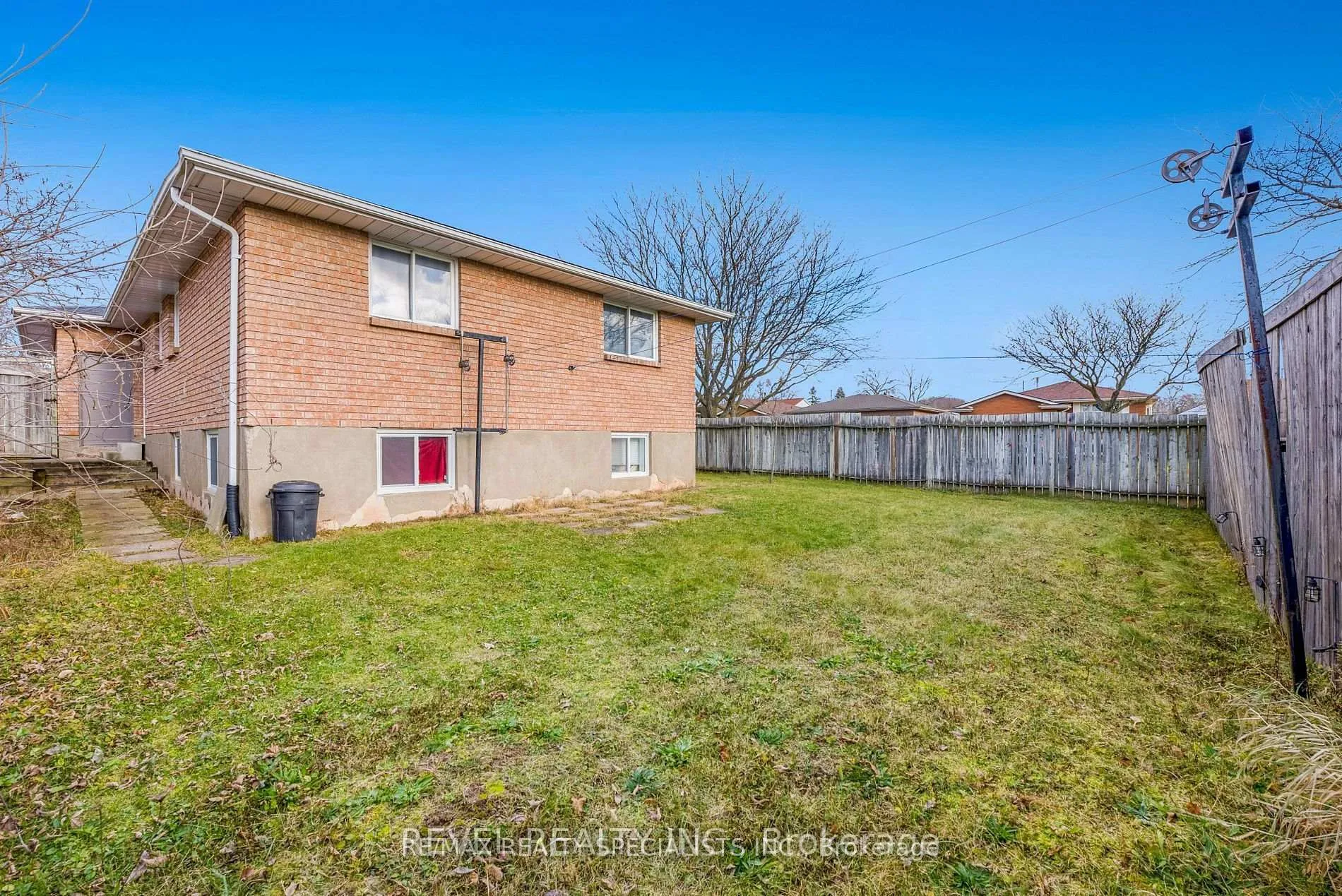 Photo 24 of Unit MAIN, 7658 Cavendish Drive, Niagara Falls, West Wood — HOMEH