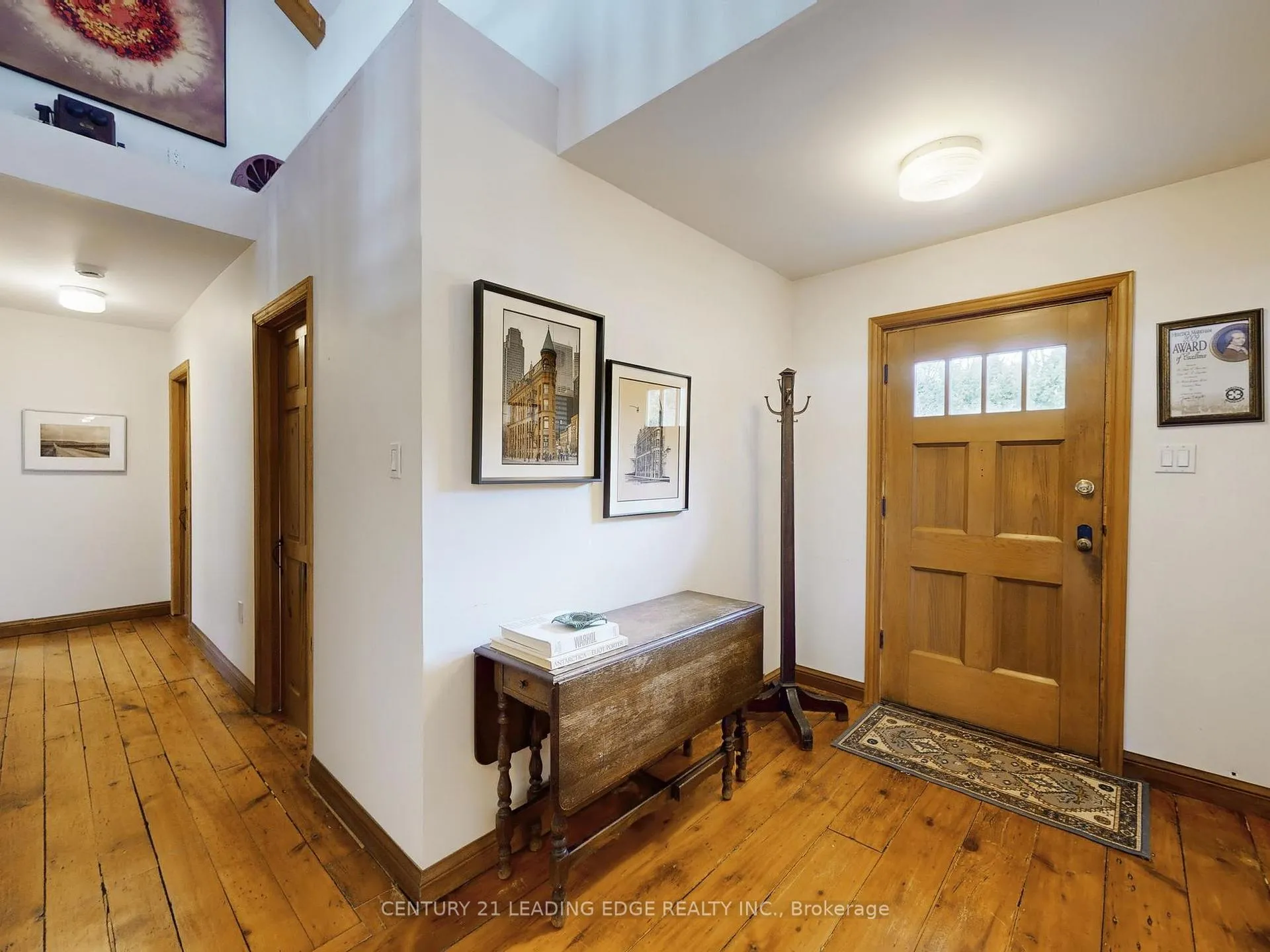 Photo 3 of 26 Church Lane, Markham, Thornhill — HOMEH