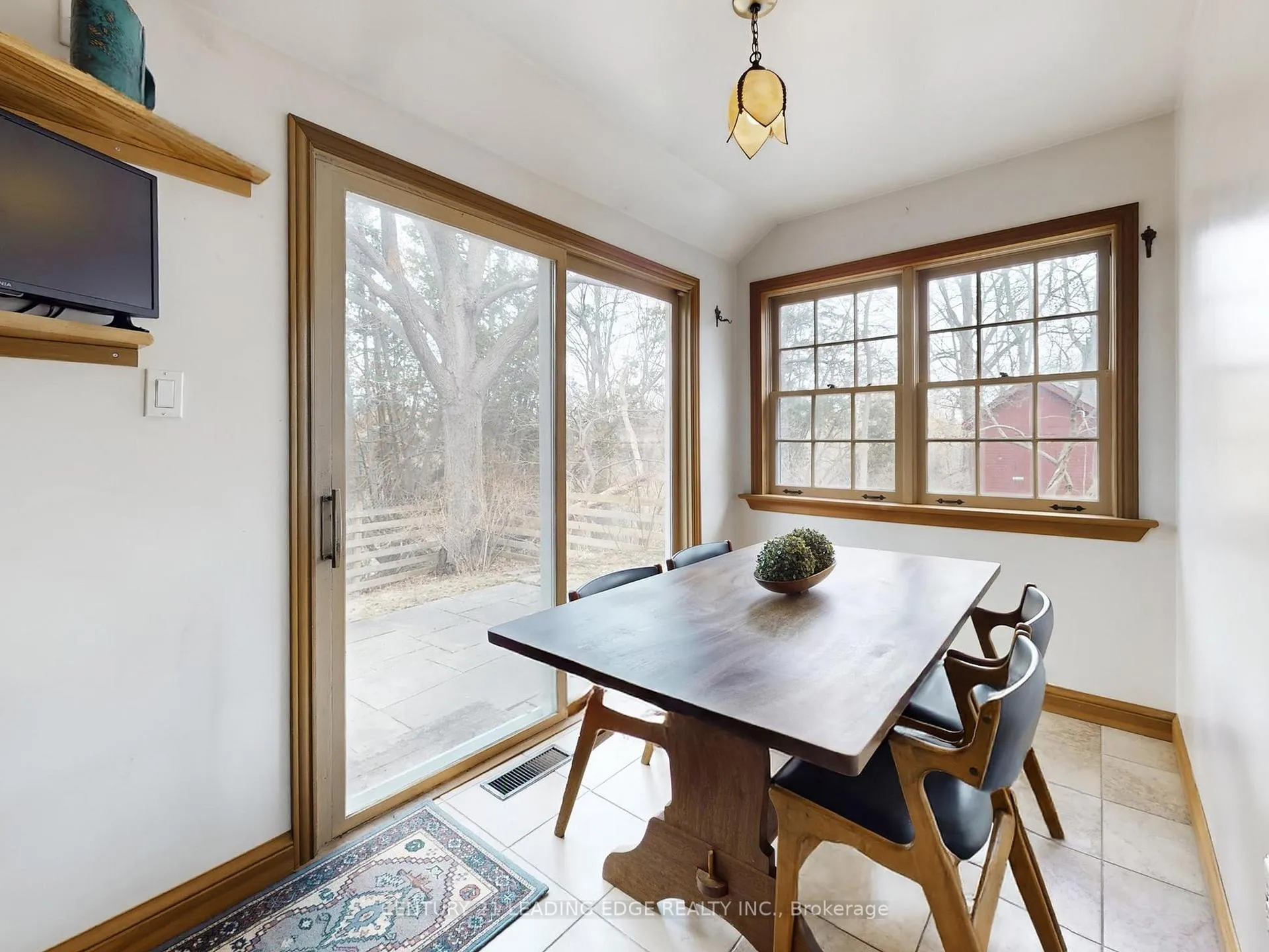 Photo 19 of 26 Church Lane, Markham, Thornhill — HOMEH