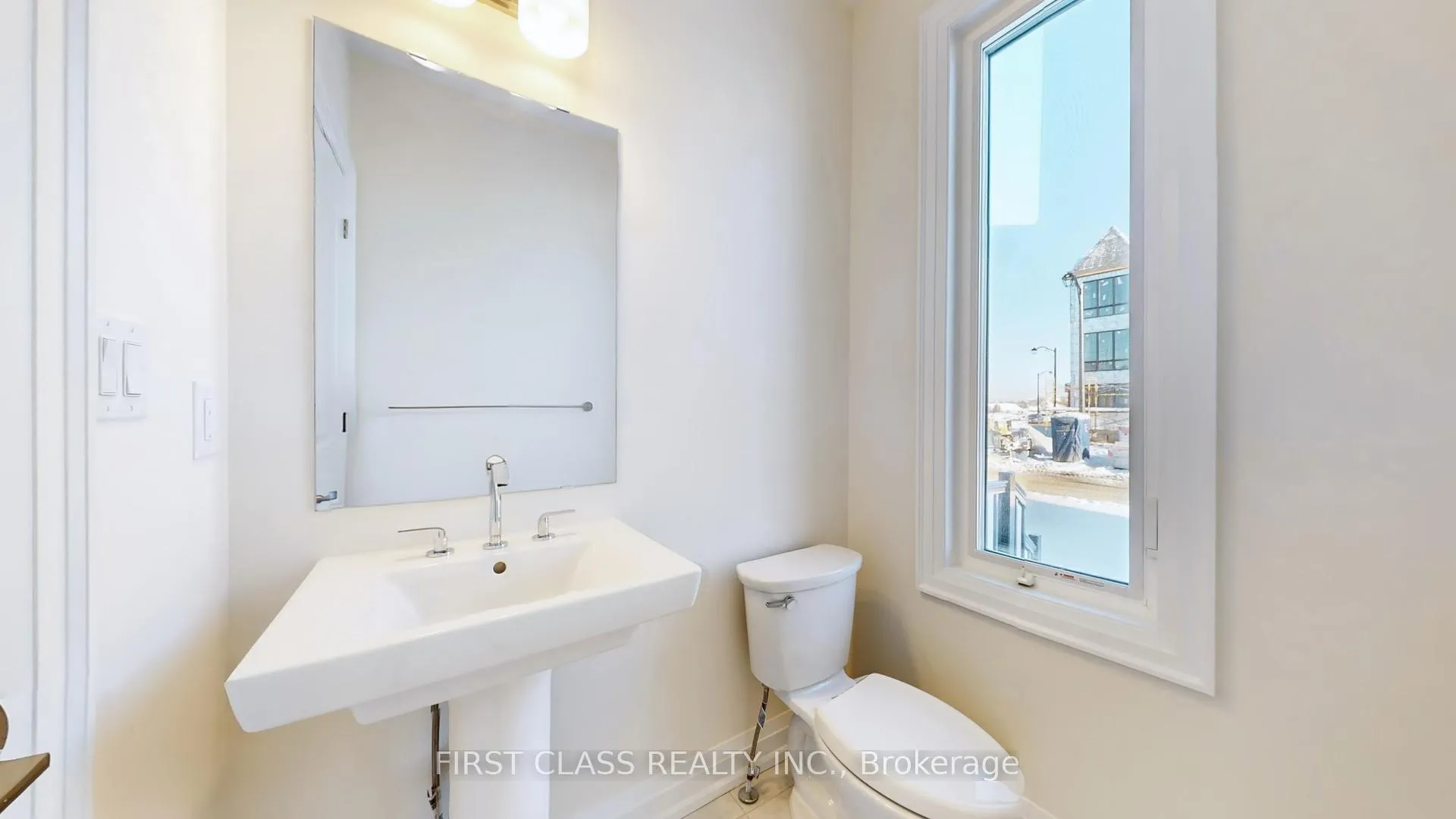 Photo 8 of 410 York Downs Boulevard, Markham, Cachet — HOMEH
