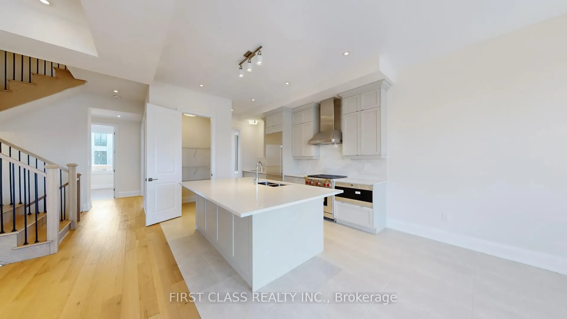 Photo 11 of 410 York Downs Boulevard, Markham, Cachet — HOMEH