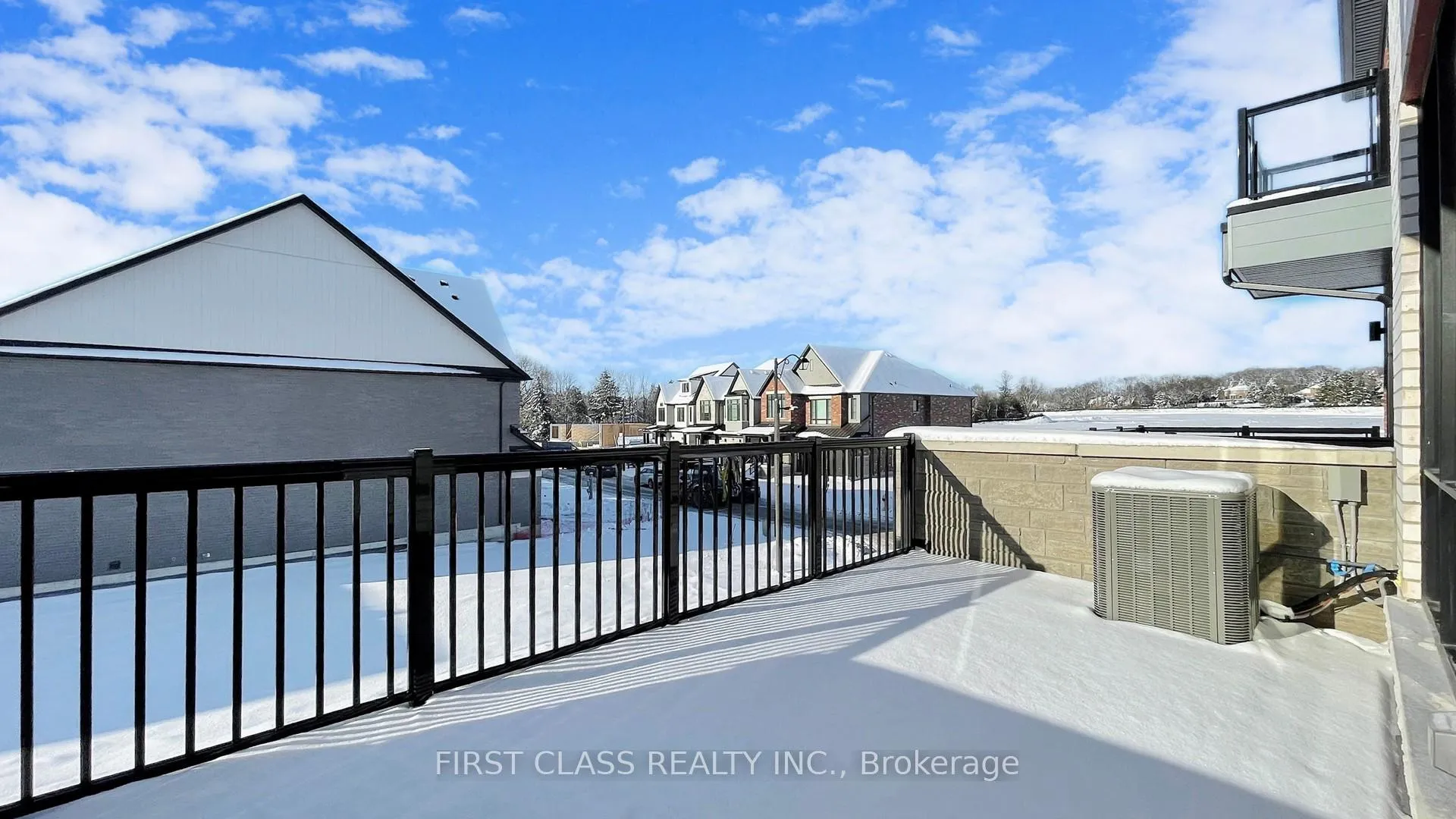 Photo 46 of 410 York Downs Boulevard, Markham, Cachet — HOMEH