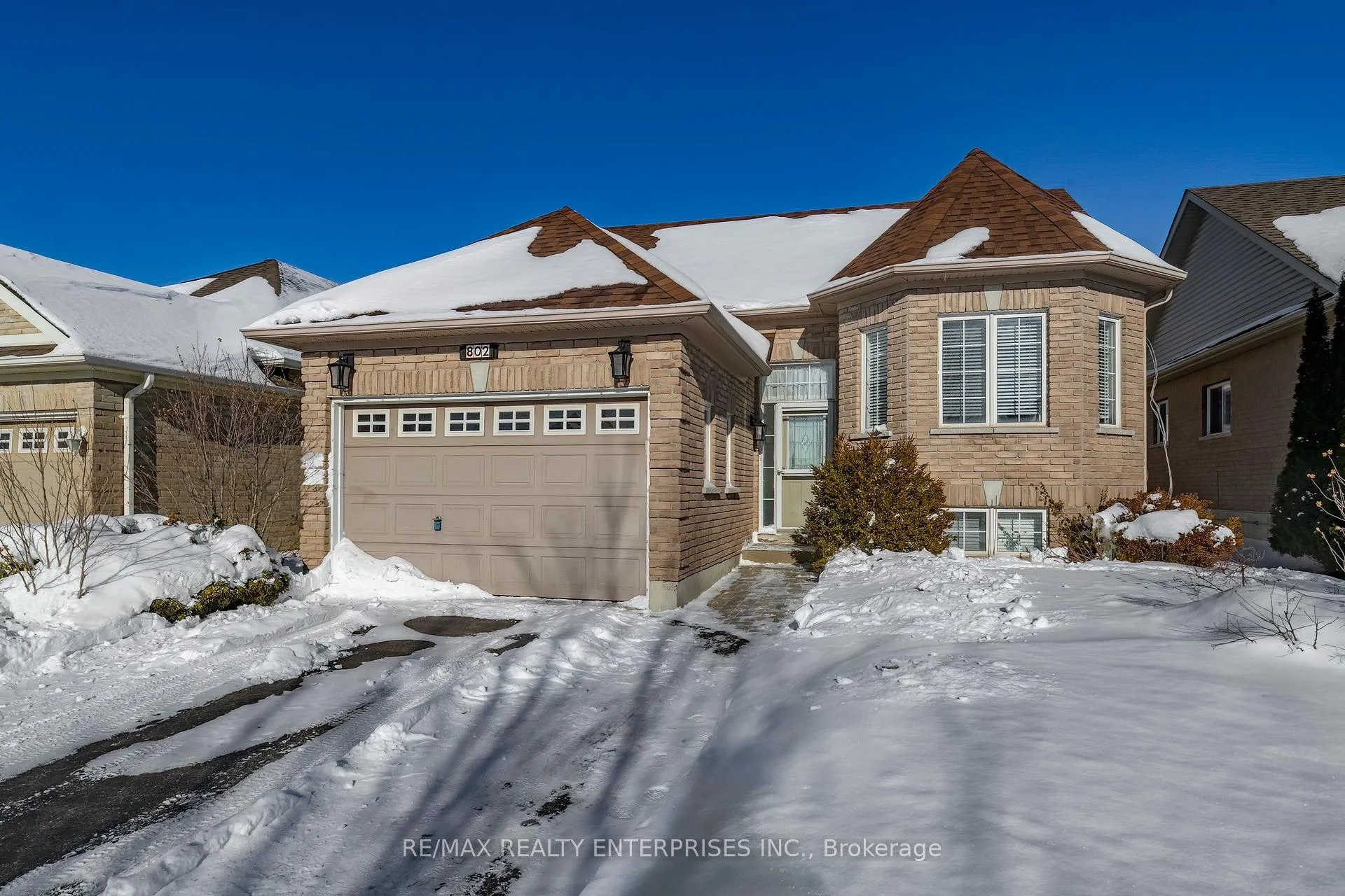 Photo 1 of 802 Coldstream Drive, Oshawa, Samac — HOMEH