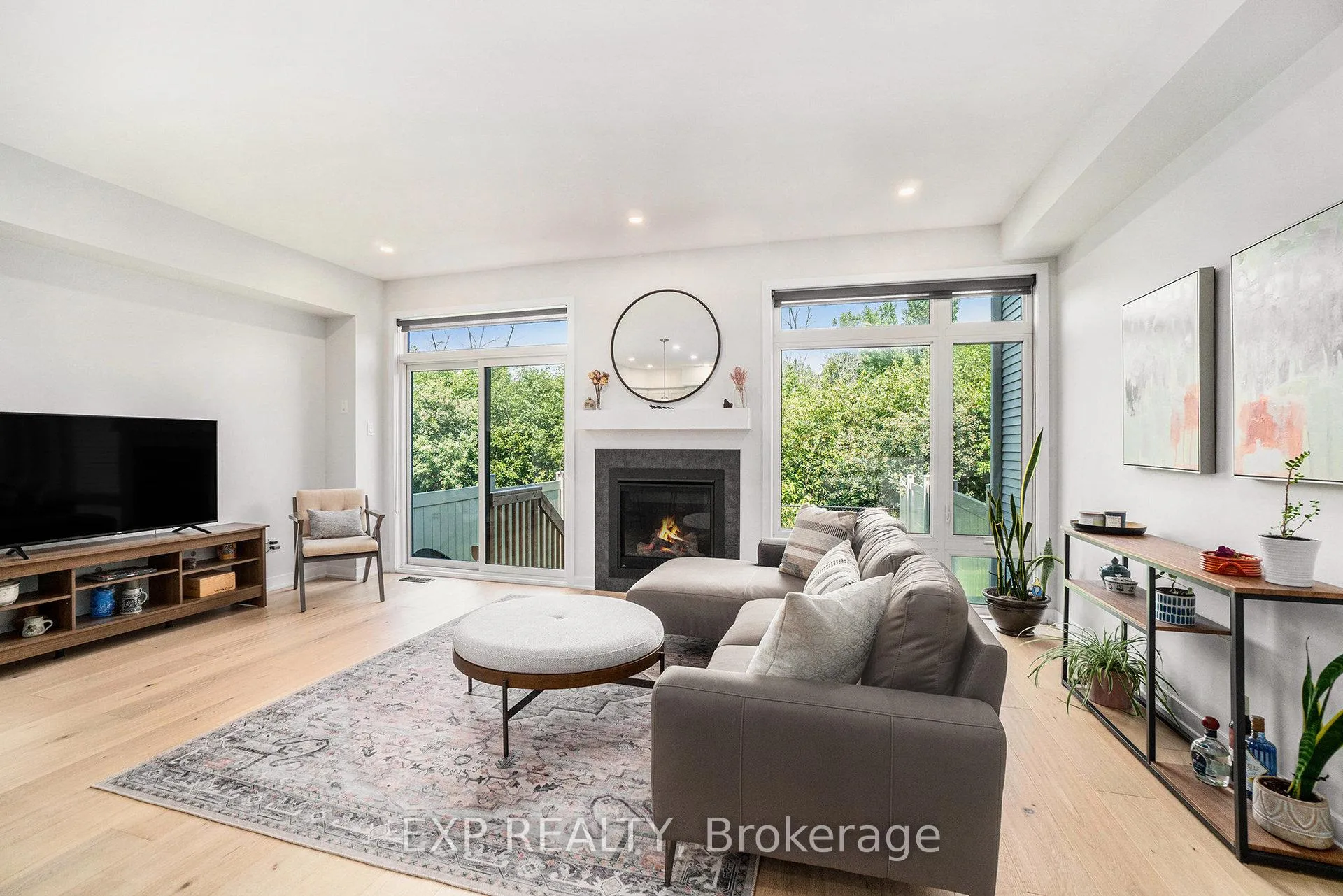 Photo 6 of 147 Wabikon Crescent, Ottawa, Blossom Park/Kemp Park/Findlay Creek — HOMEH
