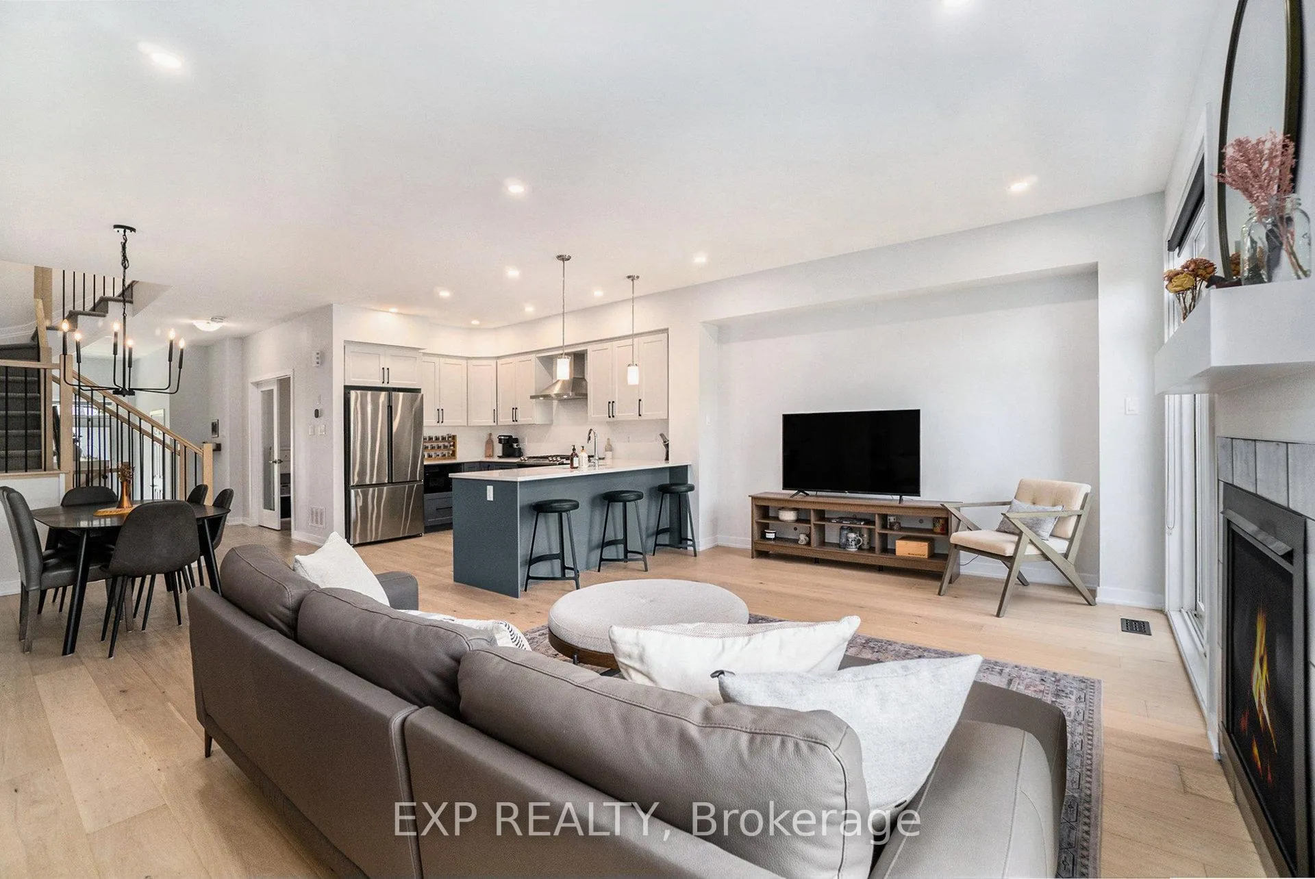 Photo 7 of 147 Wabikon Crescent, Ottawa, Blossom Park/Kemp Park/Findlay Creek — HOMEH