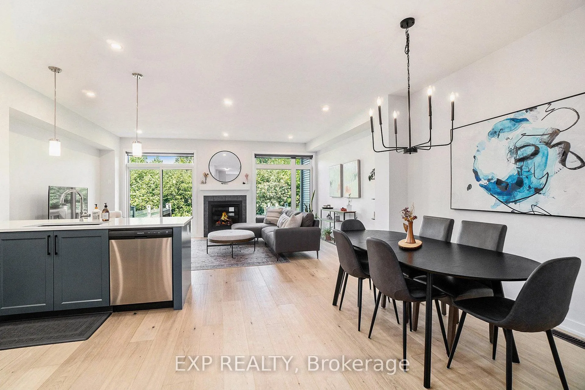 Photo 10 of 147 Wabikon Crescent, Ottawa, Blossom Park/Kemp Park/Findlay Creek — HOMEH