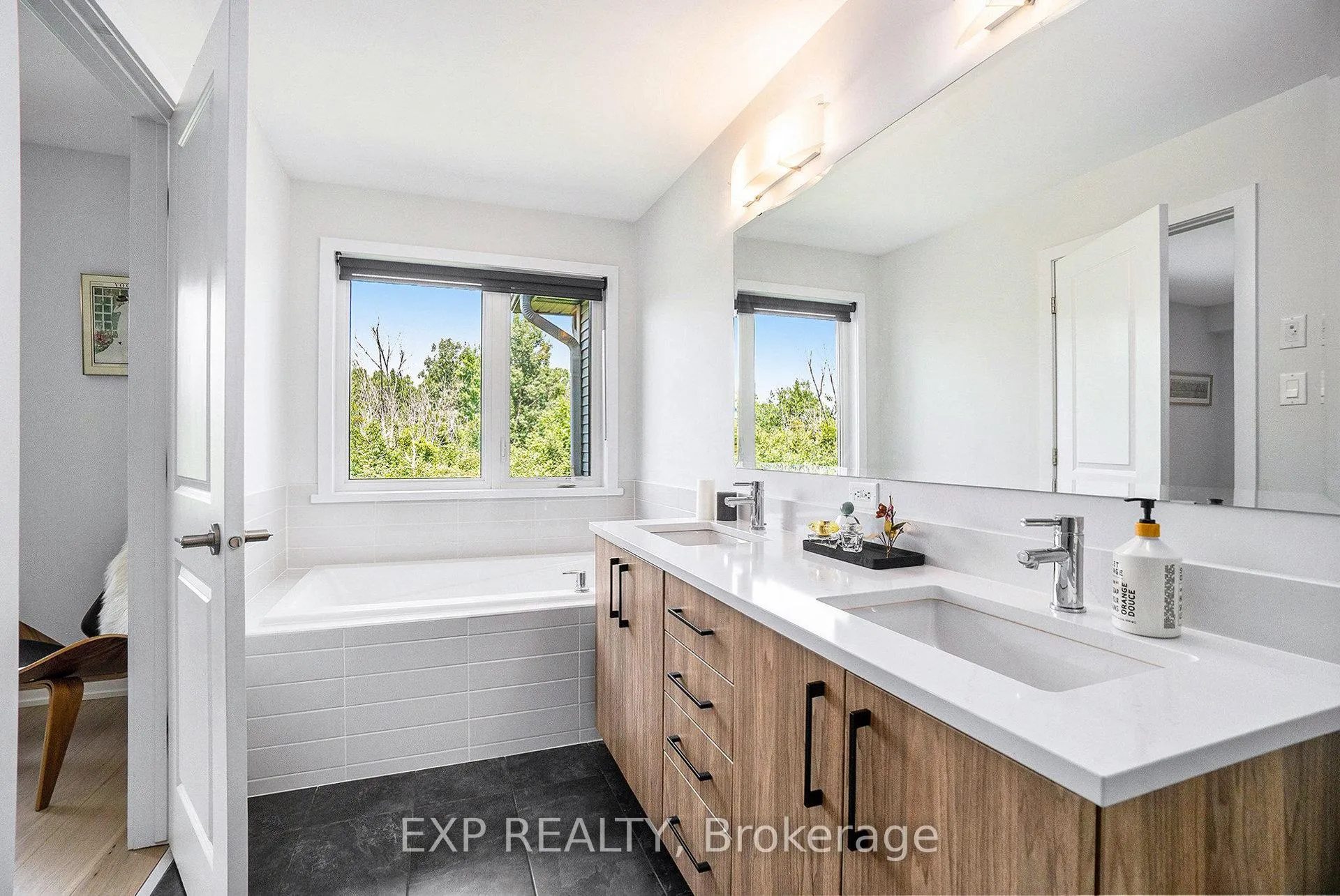 Photo 21 of 147 Wabikon Crescent, Ottawa, Blossom Park/Kemp Park/Findlay Creek — HOMEH