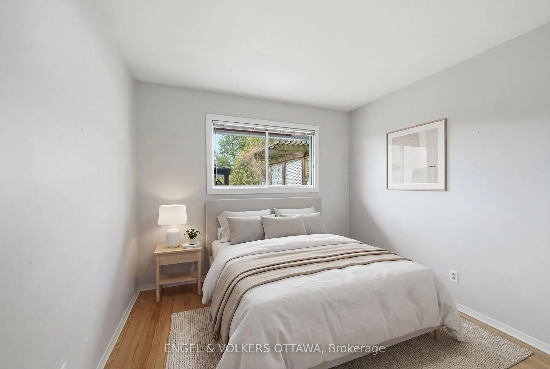Photo 13 of 22 Parkside Crescent, Ottawa, Meadowlands/Crestview — HOMEH