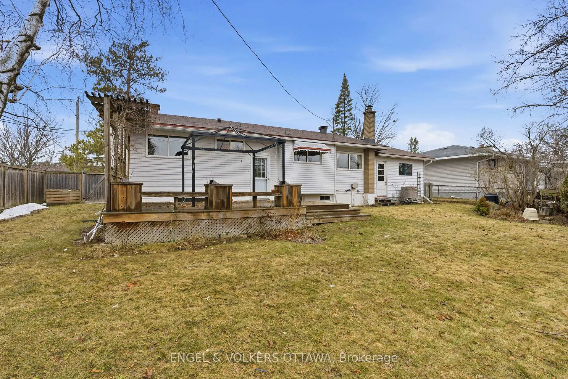Photo 21 of 22 Parkside Crescent, Ottawa, Meadowlands/Crestview — HOMEH