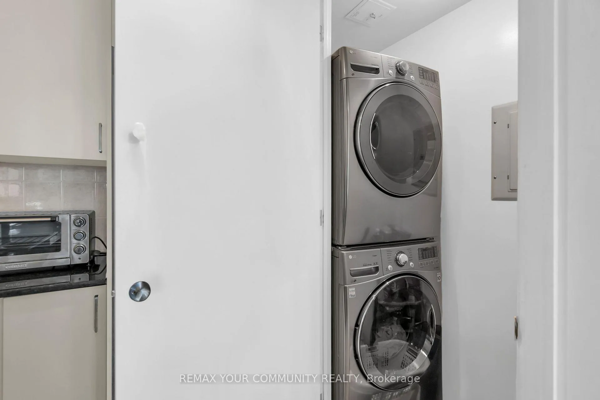 Photo 37 of Unit Lph06, 797 Don Mills Road, Toronto, Flemingdon Park — HOMEH