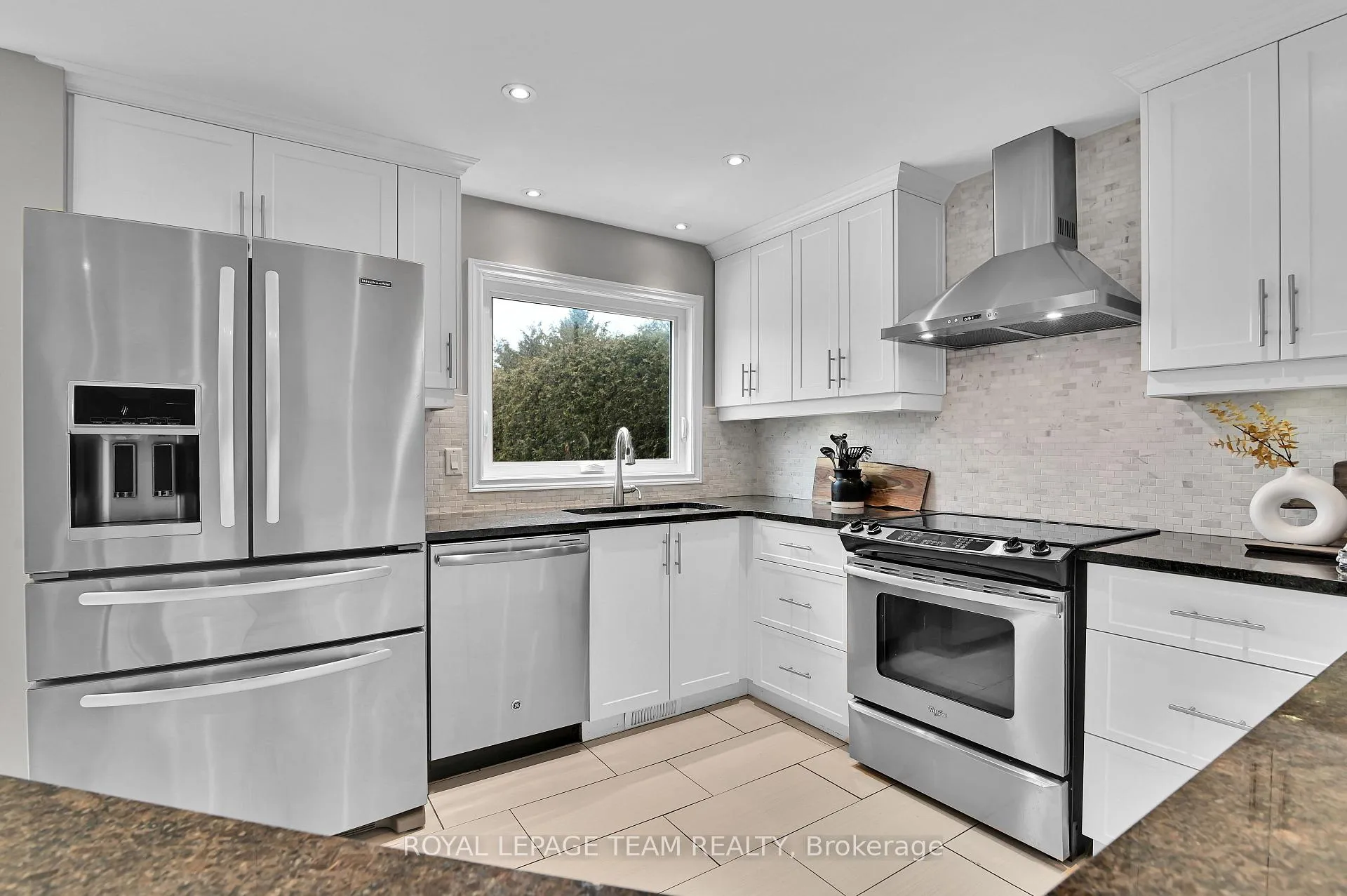 Photo 9 of 55 Beddington Avenue, Ottawa, Barrhaven - Cedargrove/Fraserdale — HOMEH