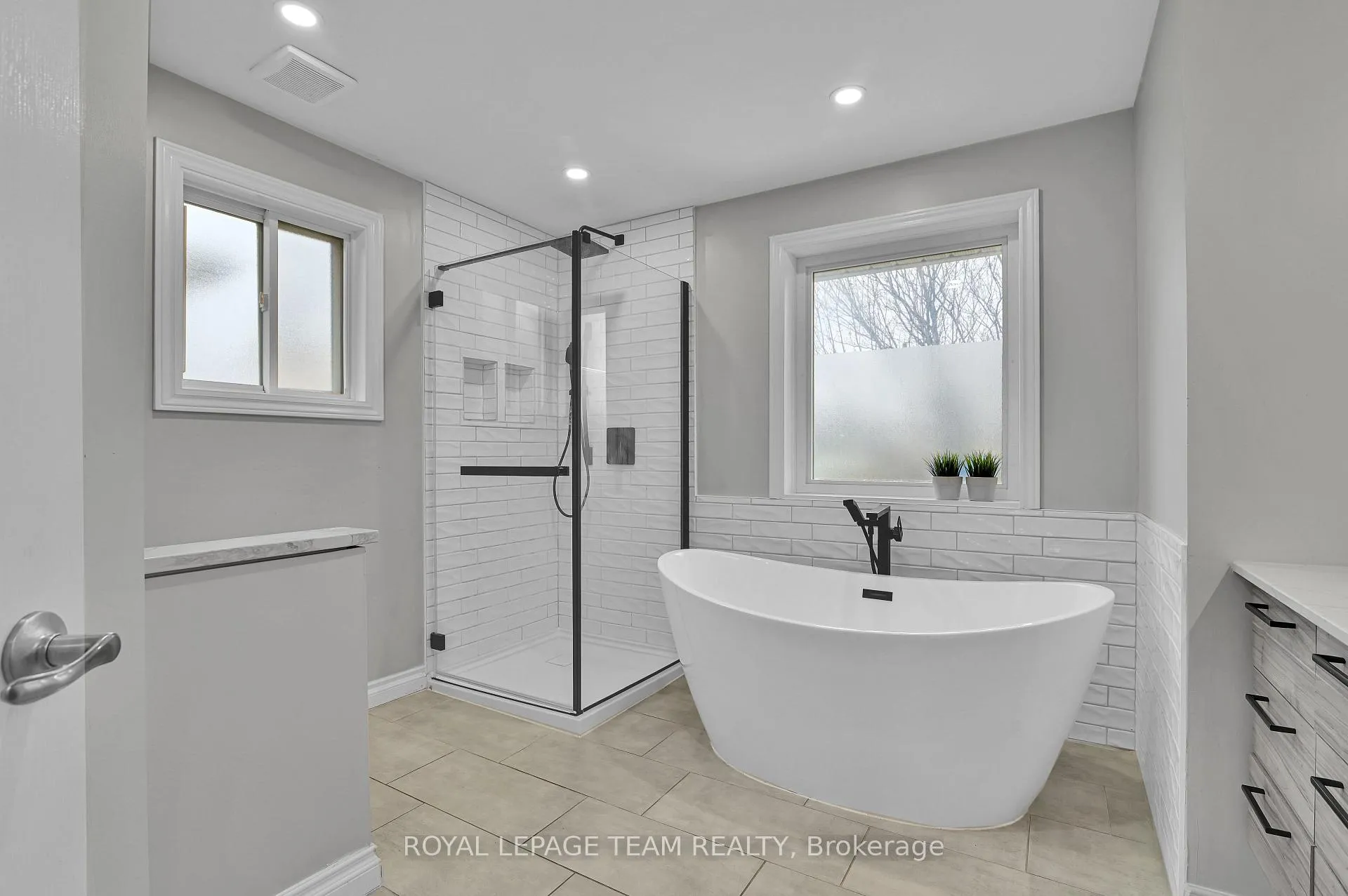 Photo 20 of 55 Beddington Avenue, Ottawa, Barrhaven - Cedargrove/Fraserdale — HOMEH