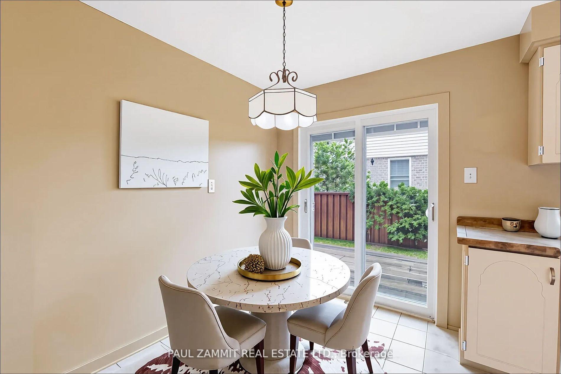 Photo 5 of 50 Lilac Avenue, Markham, Aileen-Willowbrook — HOMEH