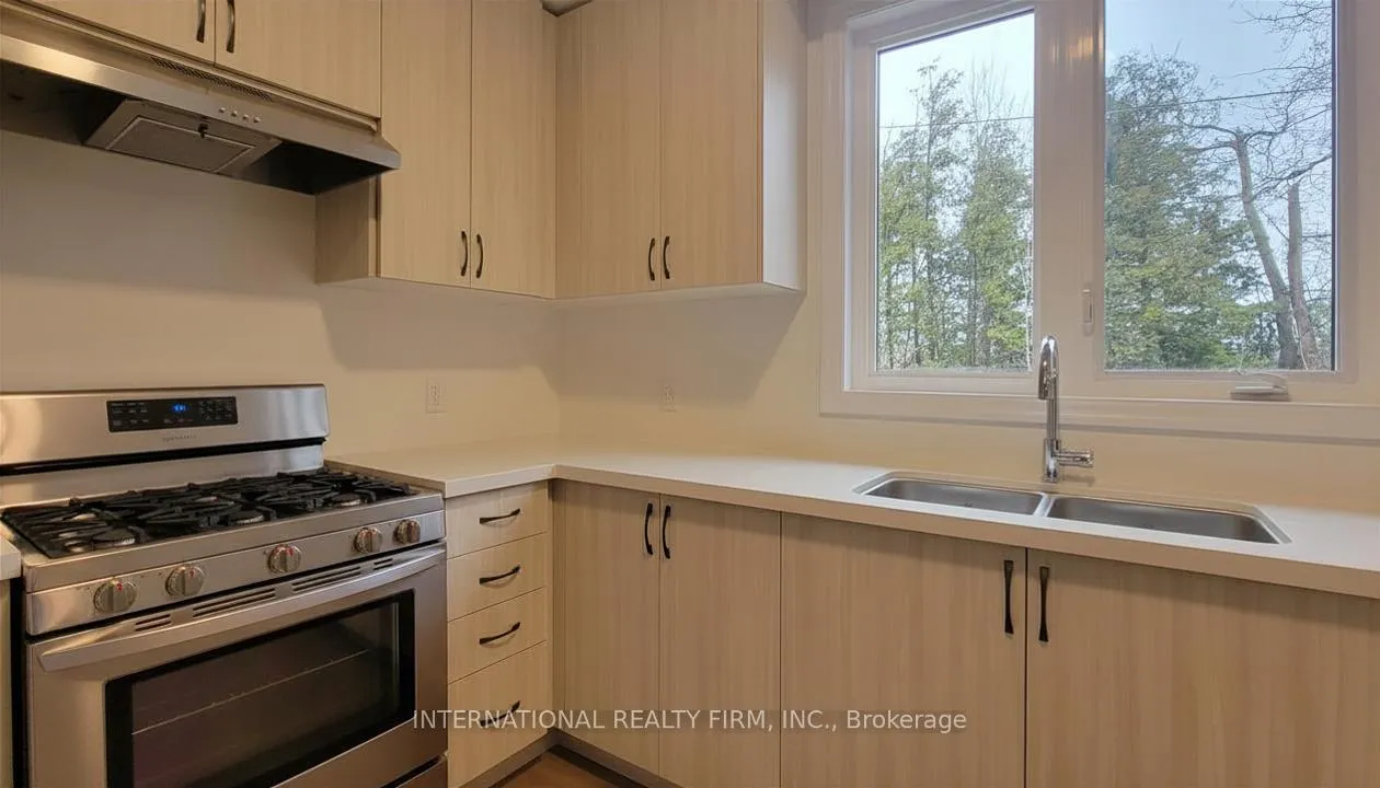 Photo 14 of 143 Northglen Boulevard, Clarington, Bowmanville — HOMEH