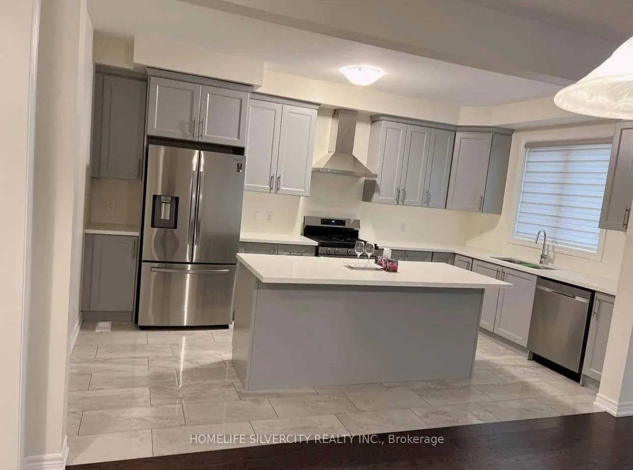 Photo 3 of 544 Beckview Crescent N, Kitchener — HOMEH