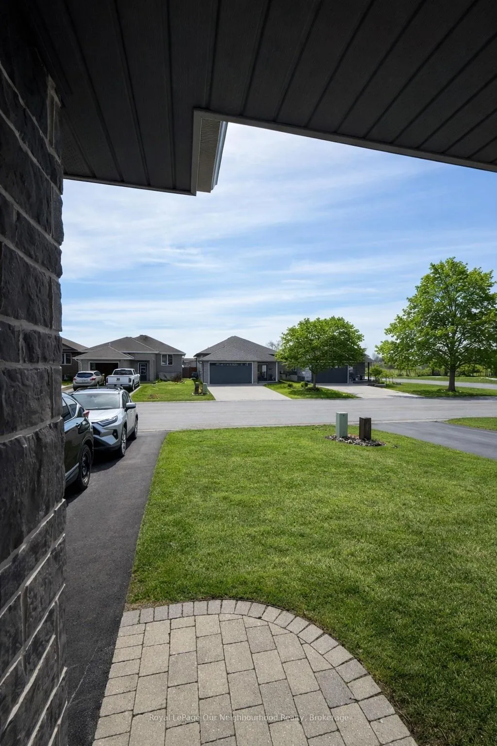 Photo 3 of 5 Mcintosh Crescent W, Quinte West, Murray Ward — HOMEH