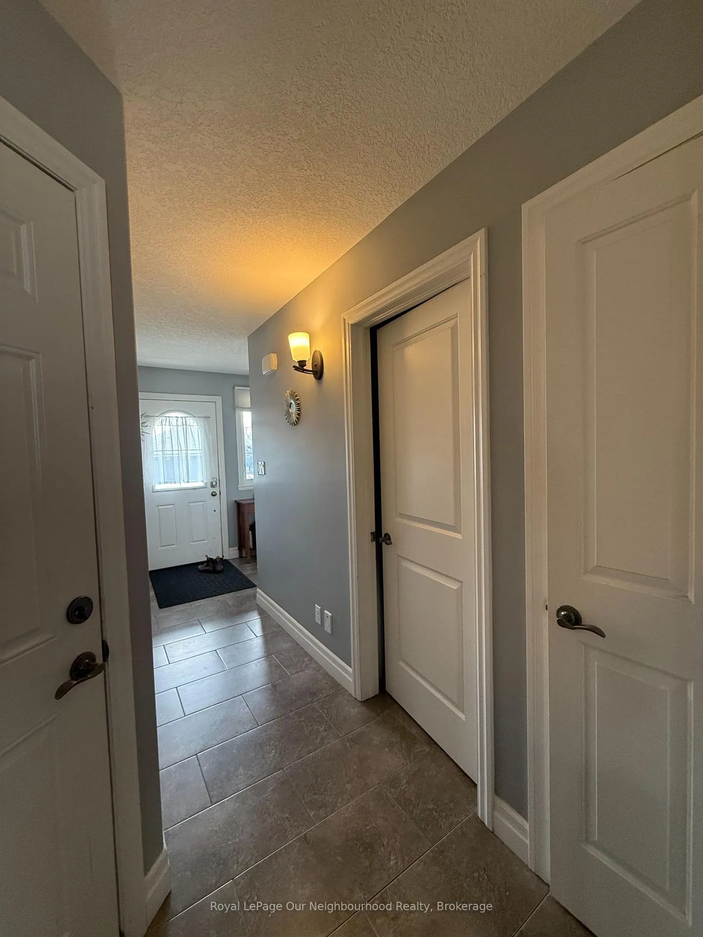 Photo 6 of 5 Mcintosh Crescent W, Quinte West, Murray Ward — HOMEH