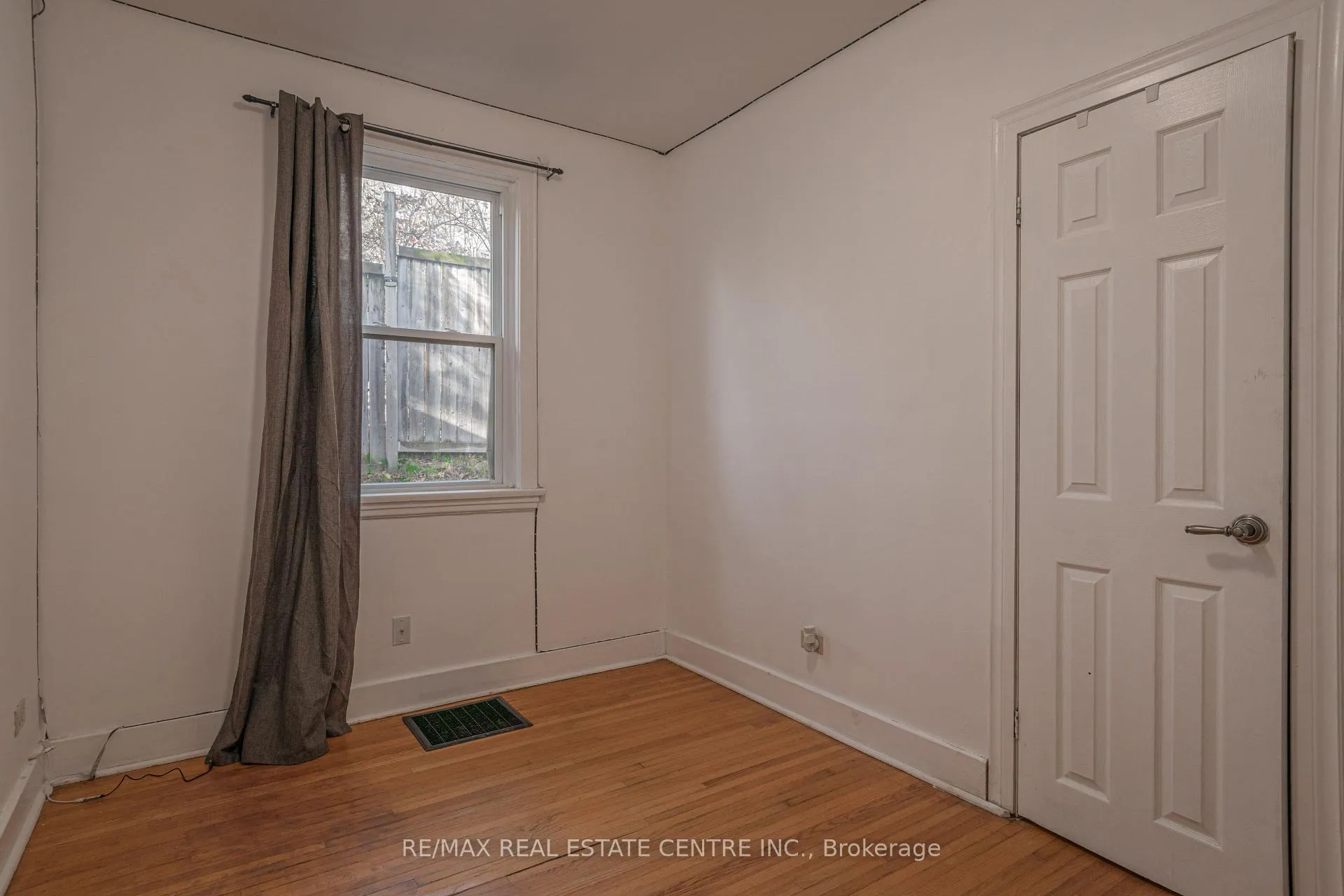 Photo 7 of Unit Main/Upper, 280 London Street, Peterborough, Town Ward 3 — HOMEH