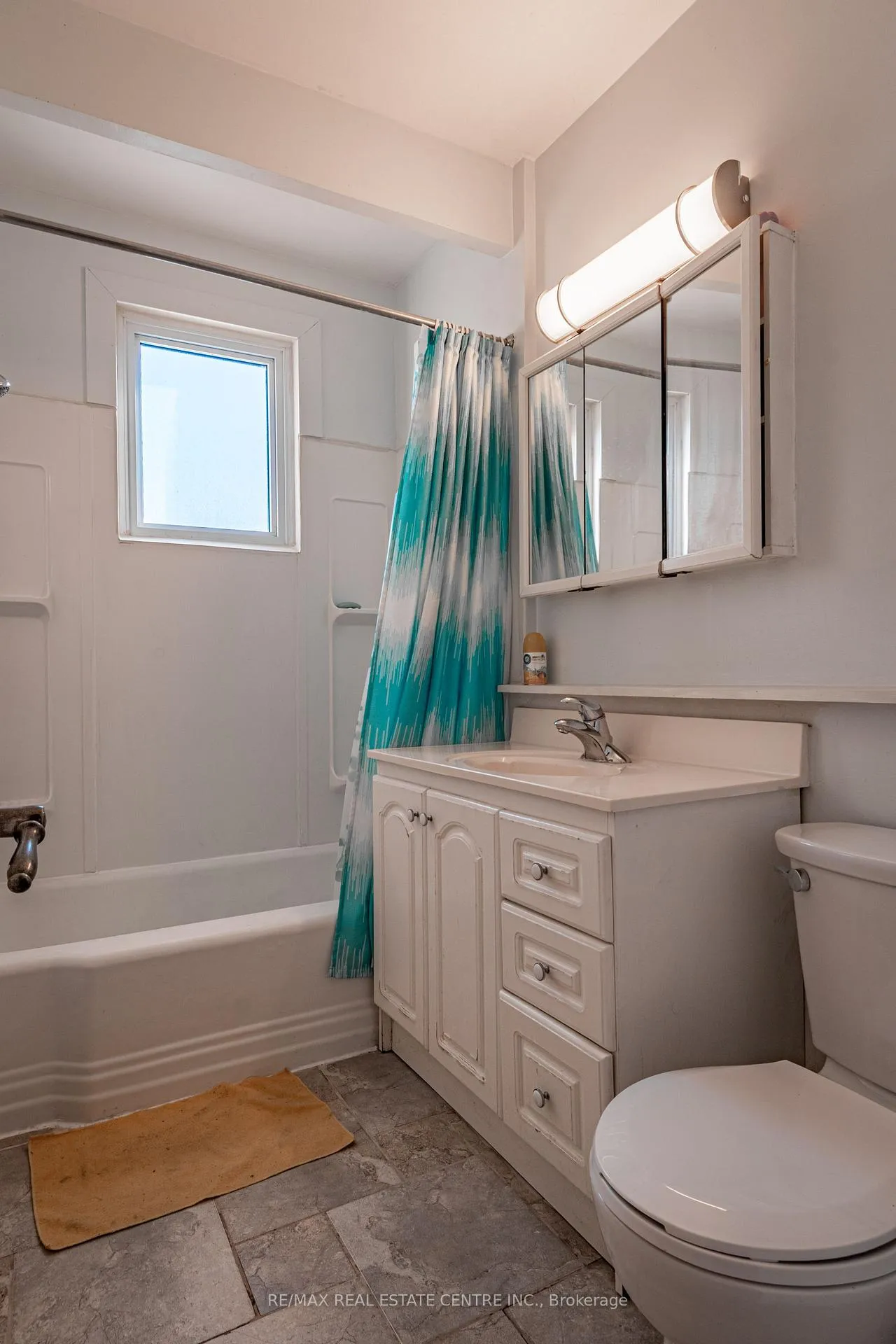 Photo 12 of Unit Main/Upper, 280 London Street, Peterborough, Town Ward 3 — HOMEH
